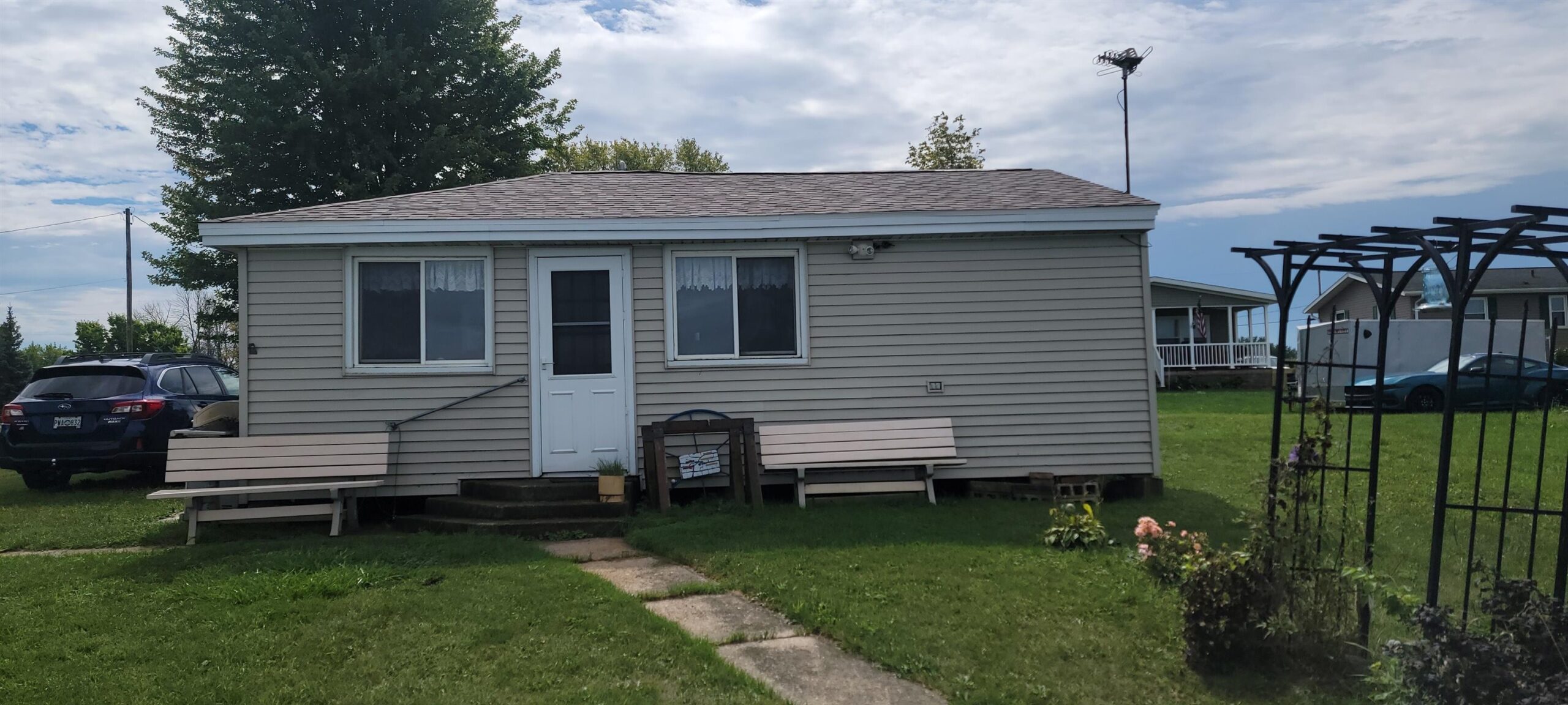 7036 KROHN Road property preview photograph