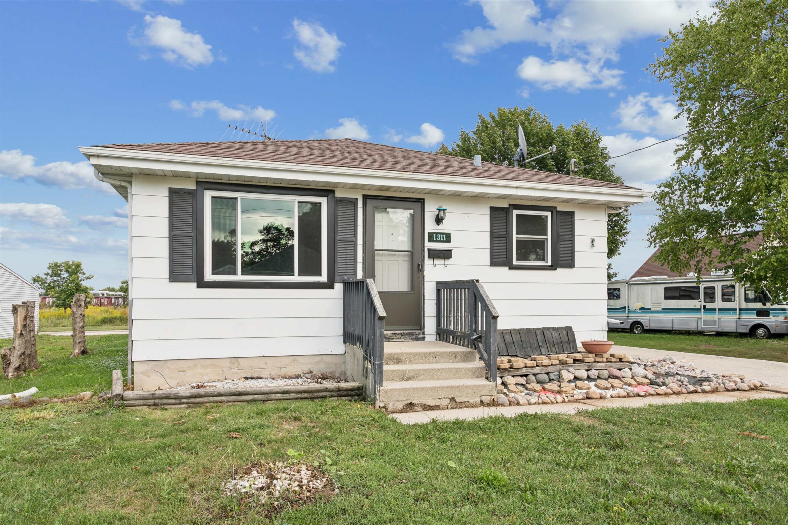 1311 S 31ST Street property preview photograph