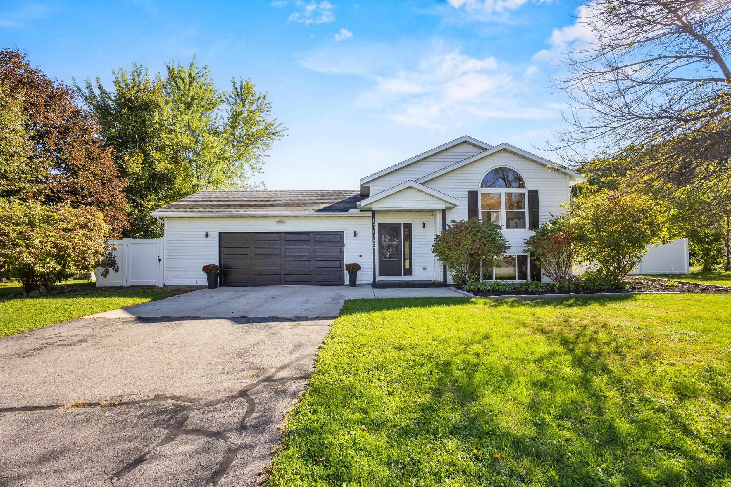 151729 WISTERIA Lane property preview photograph