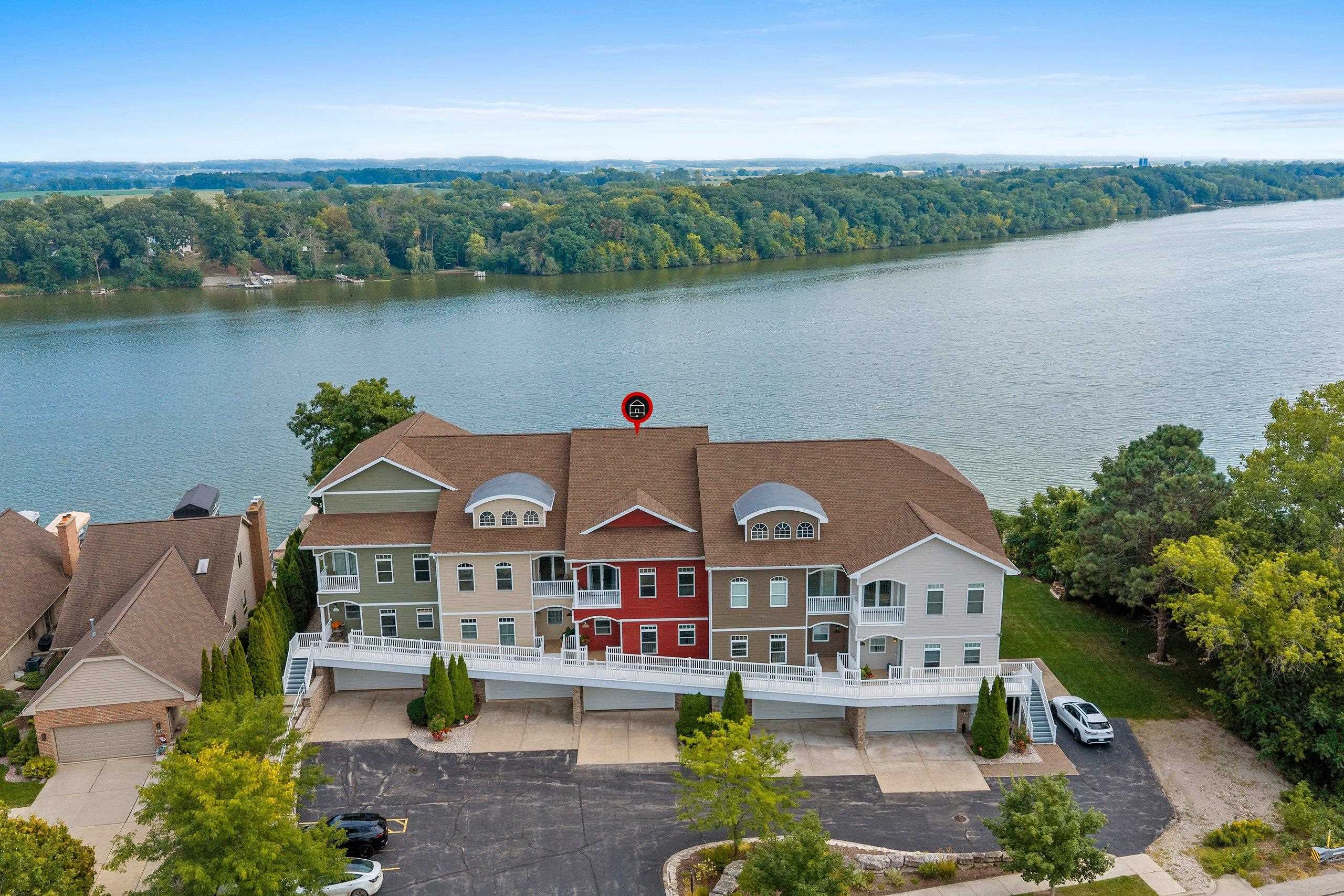 2119 LOST DAUPHIN Road property preview photograph