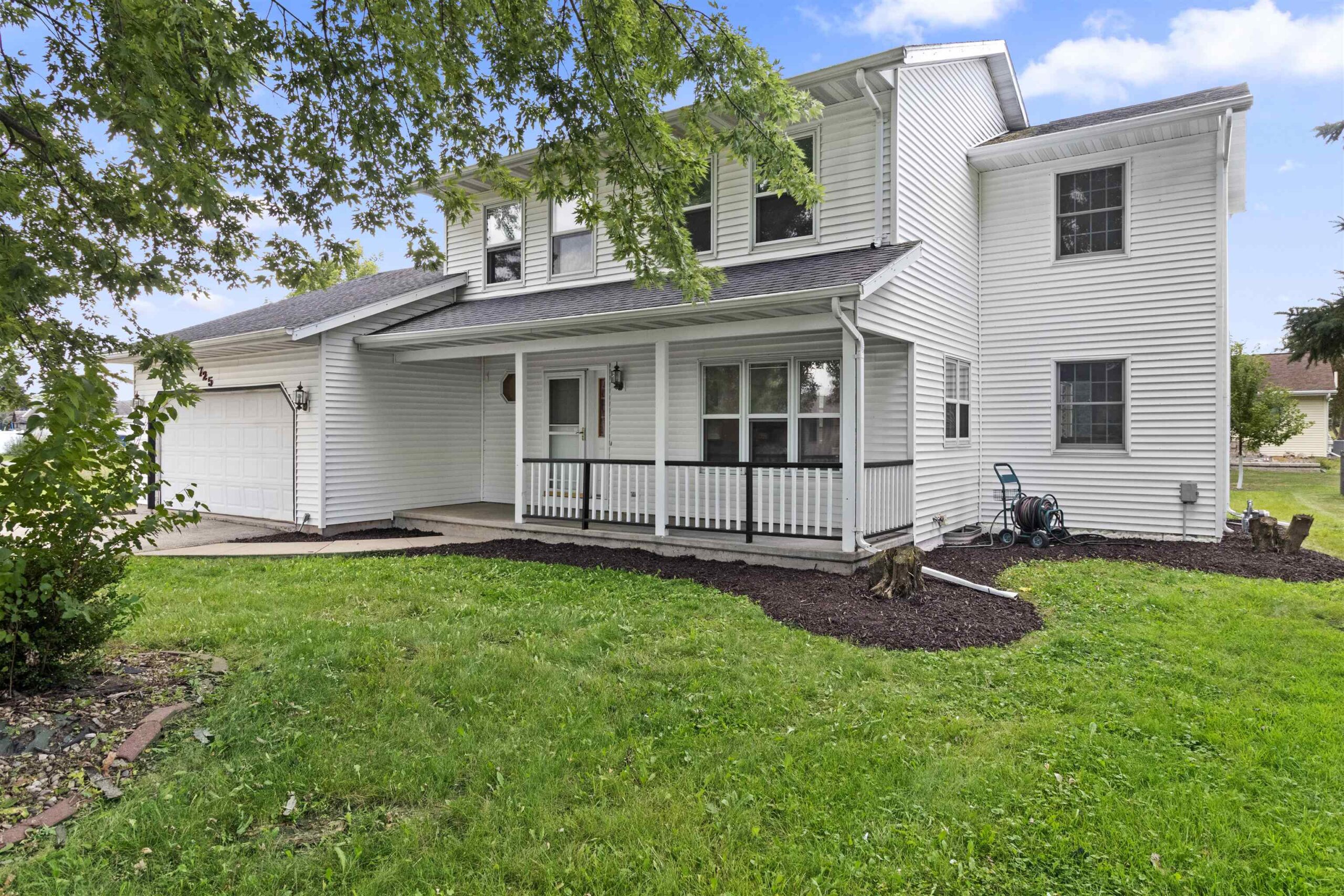 725 HARRISON Avenue property preview photograph