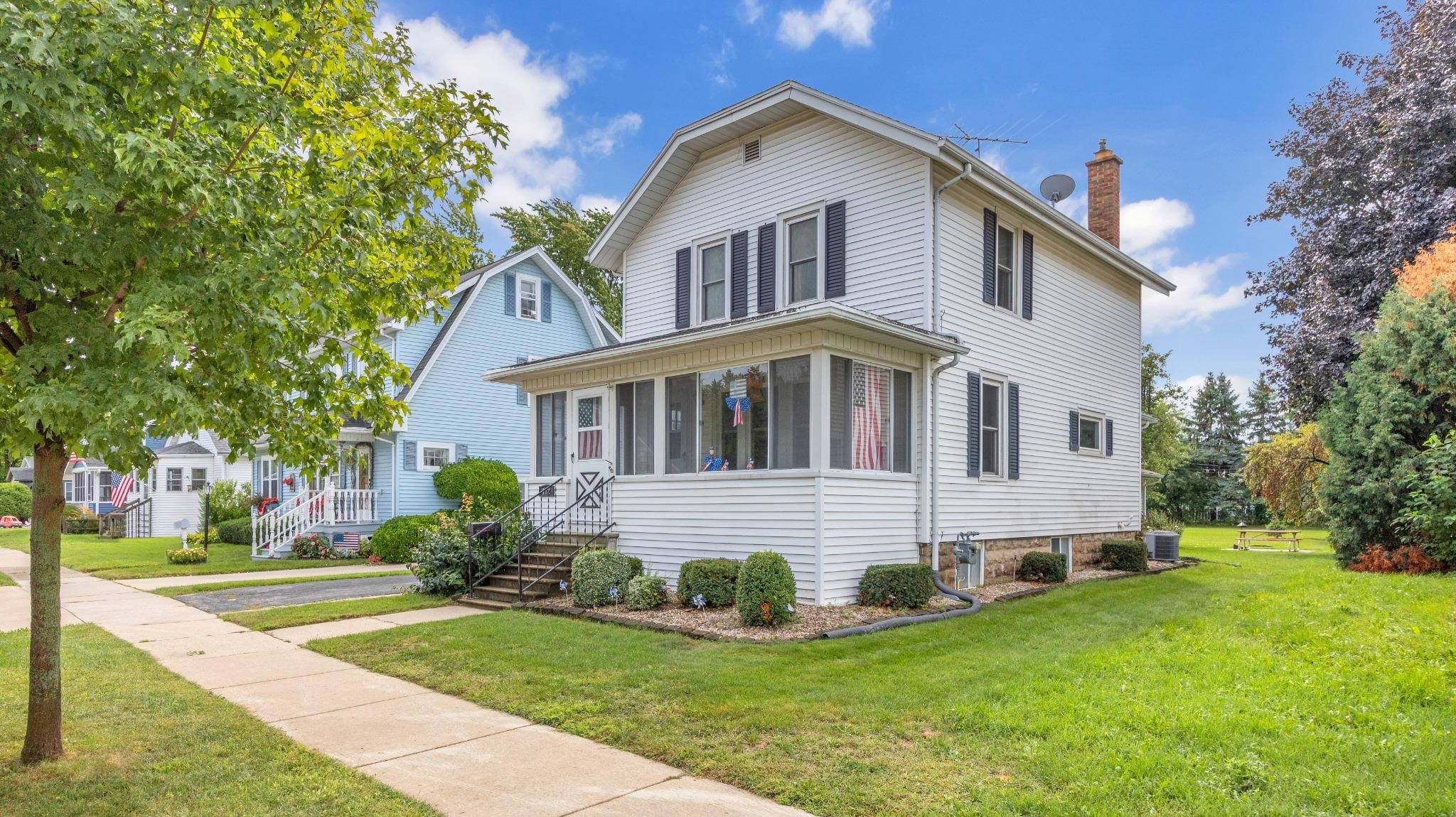 172 7TH Street property preview photograph