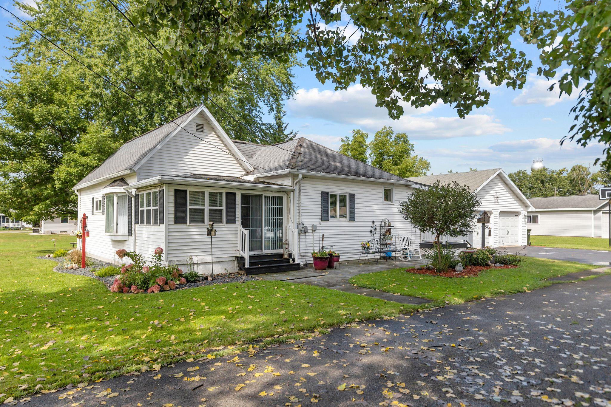 W7712 RAILROAD Street property preview photograph