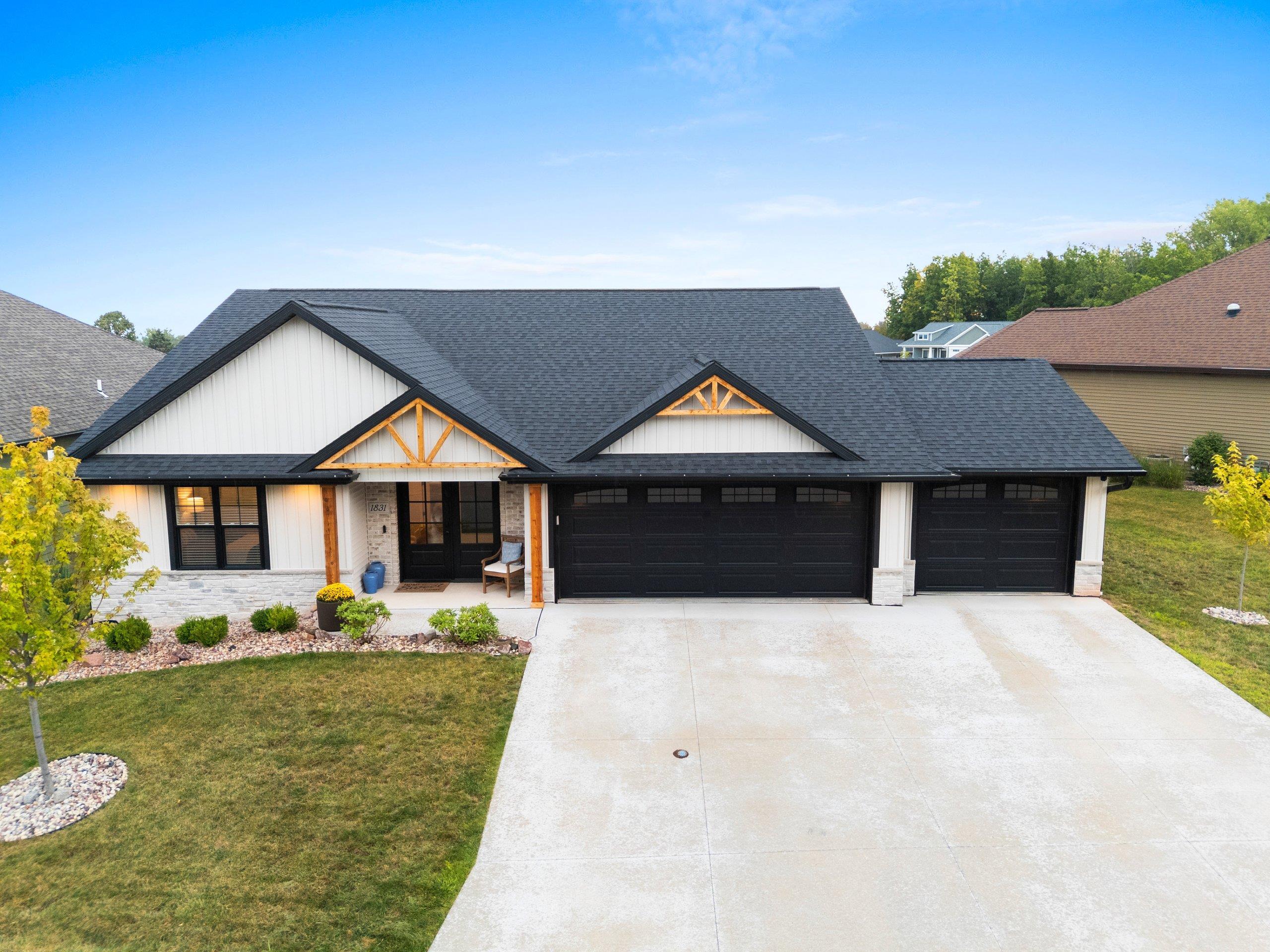 1831 BOBBY JONES Drive property preview photograph