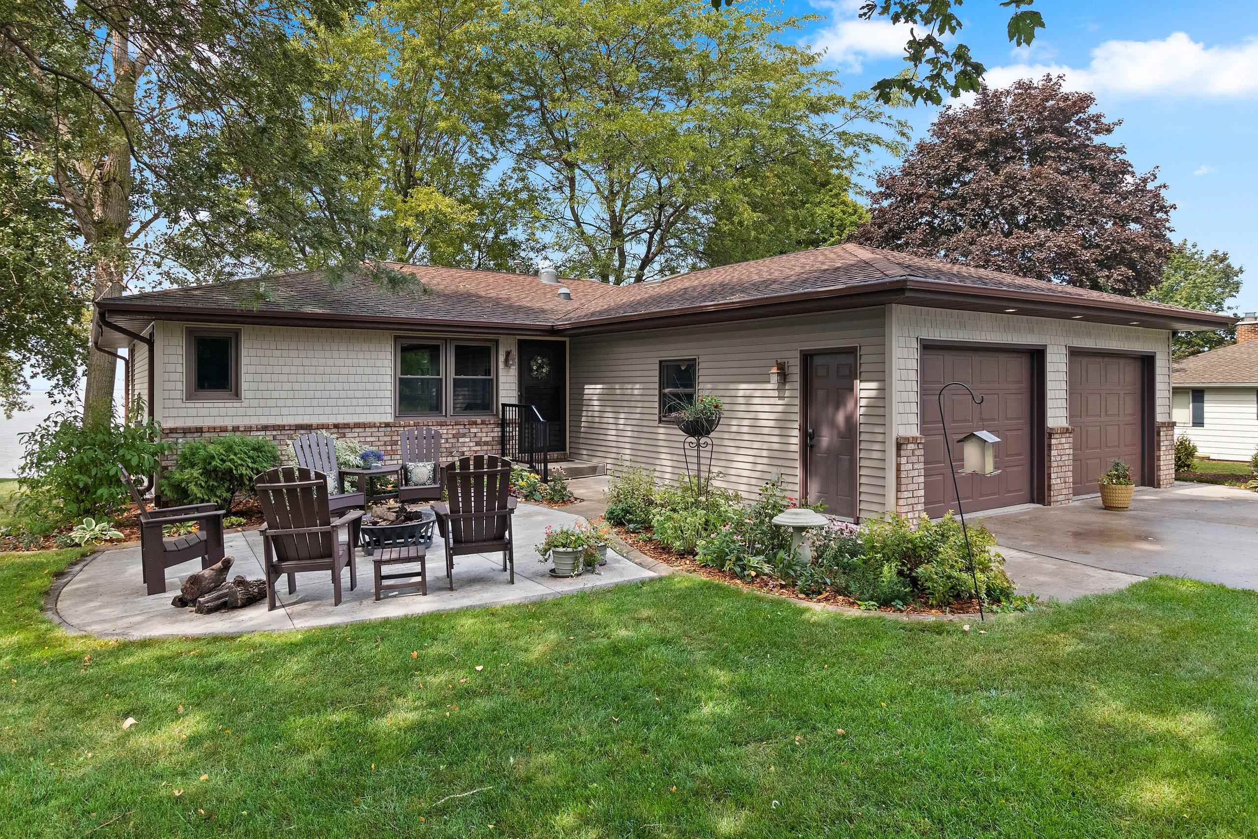 N3155 ECKER LAKELAND Drive property preview photograph