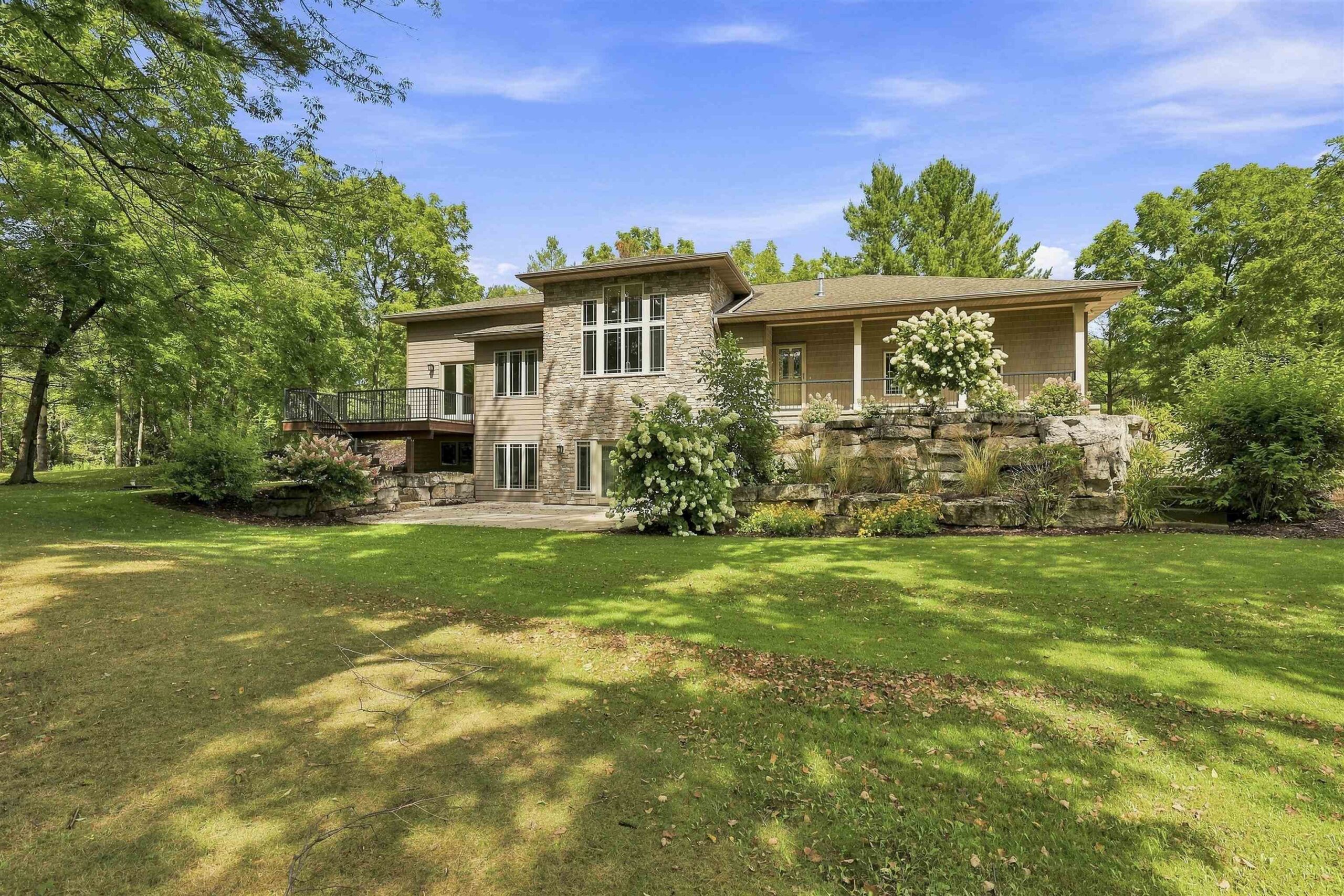 9818 DECKER Road property preview photograph