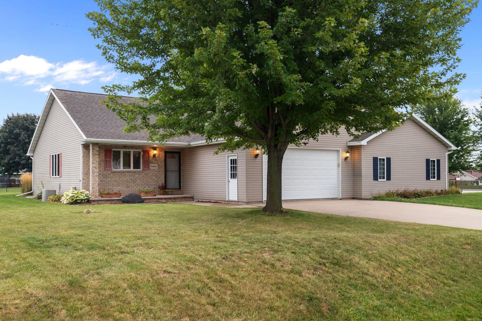 N9668 HOPFENSPERGER Road property preview photograph