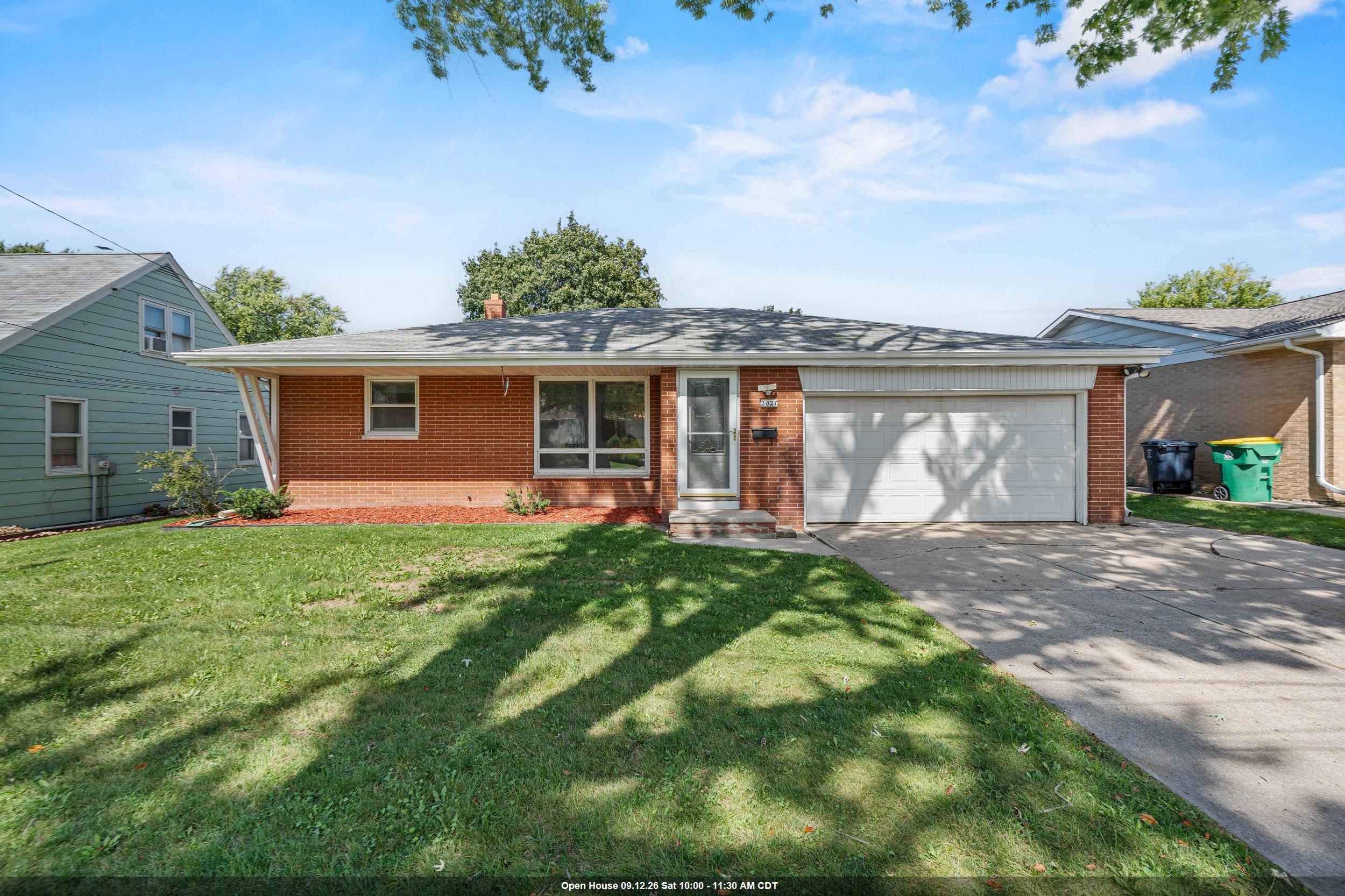 2027 HILLVIEW Drive property preview photograph