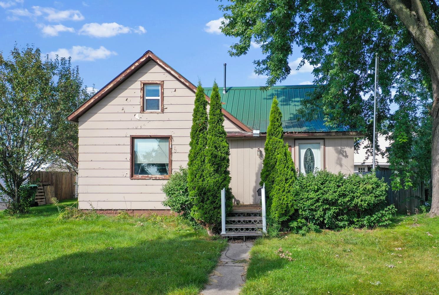 324 N SIDNEY Street property preview photograph