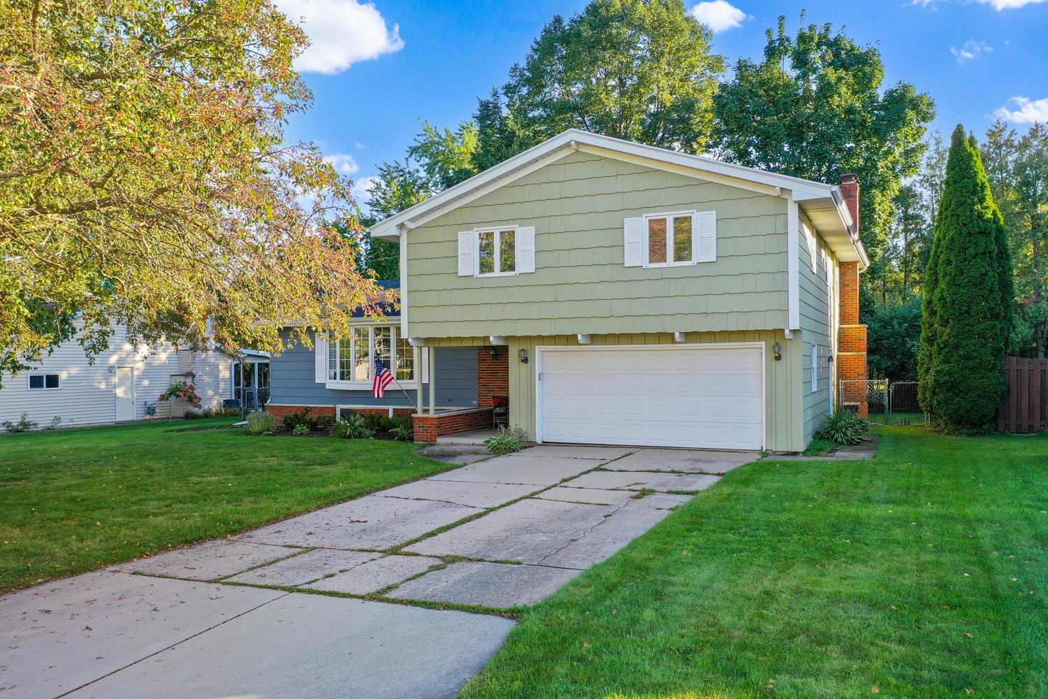 336 BROOKRIDGE Street property preview photograph
