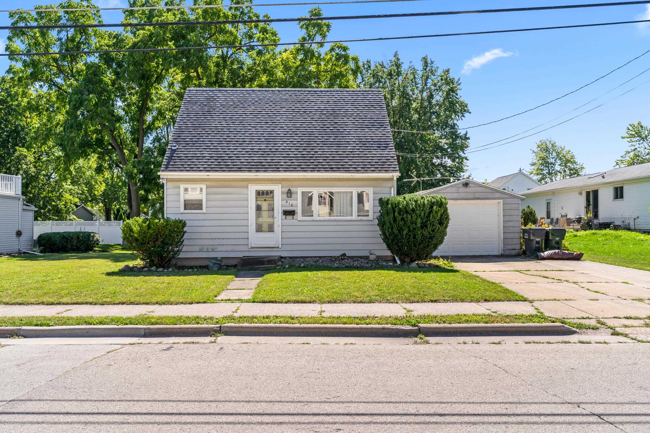 416 ROBBINS Street property preview photograph