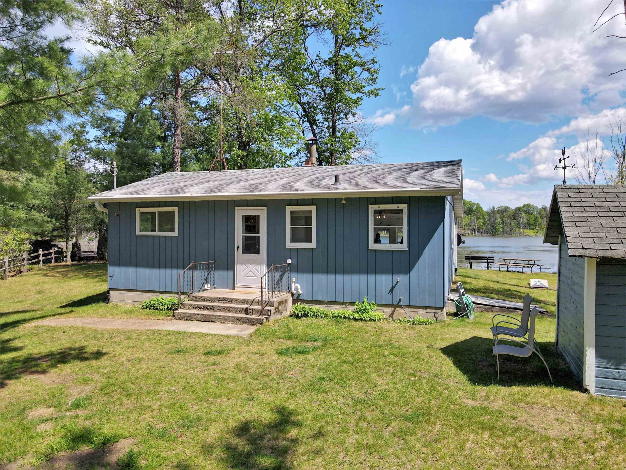 14482 PARKWAY Road property preview photograph