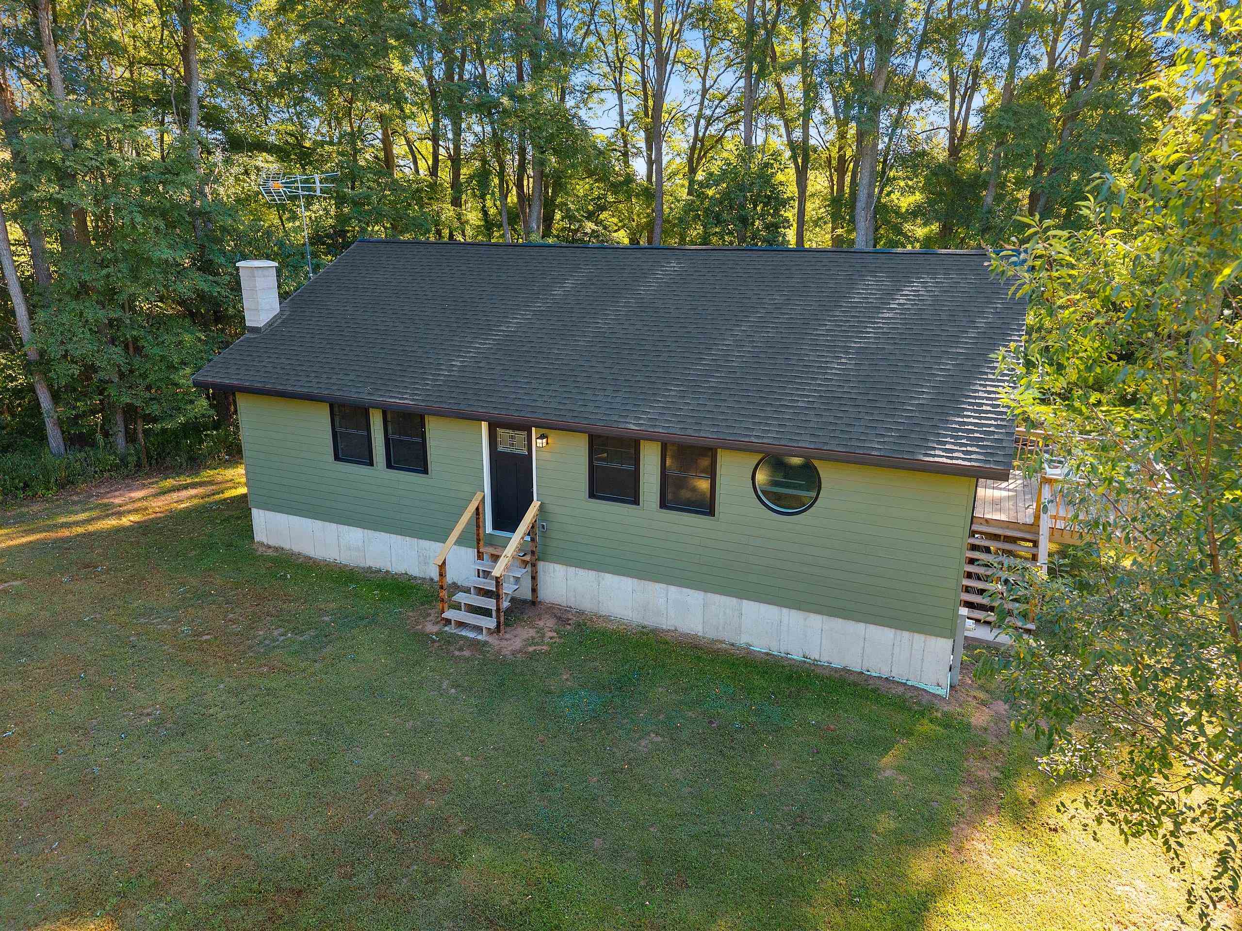 N14976 OLD HIGHWAY 141 property preview photograph