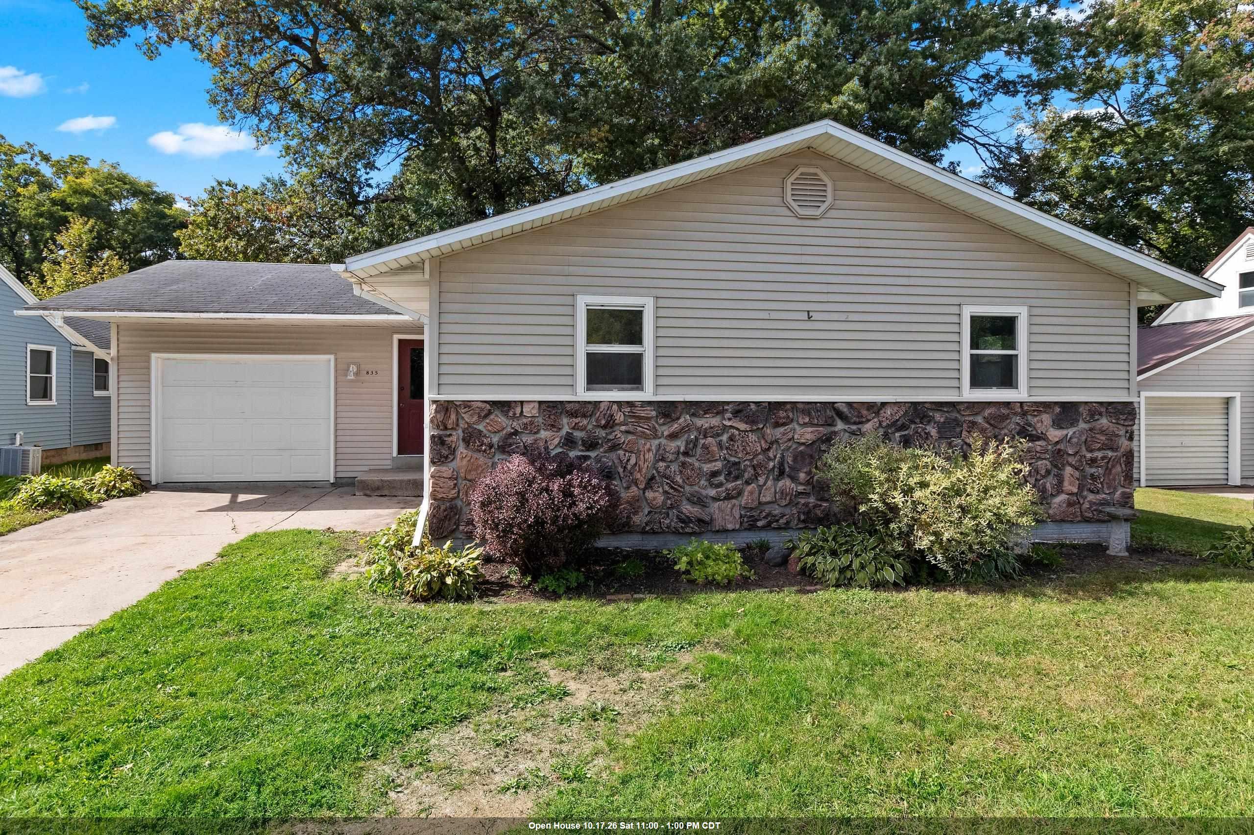 835 S PROSPECT Street property preview photograph