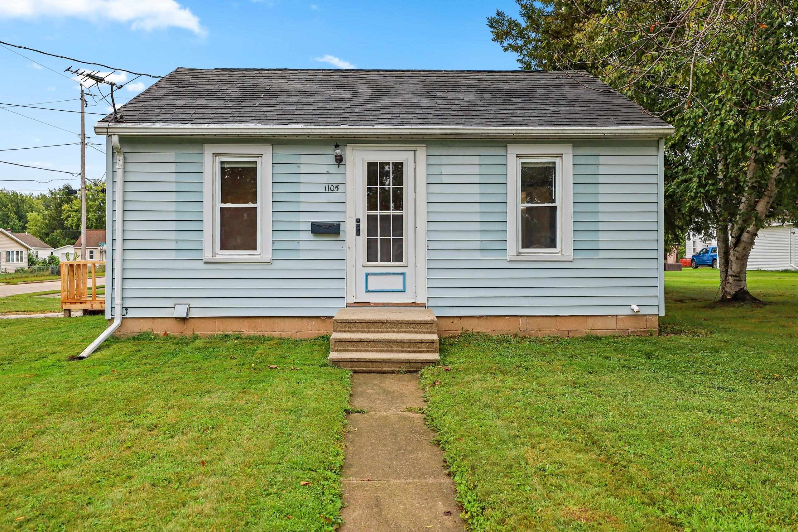1105 W GRANT Street property preview photograph