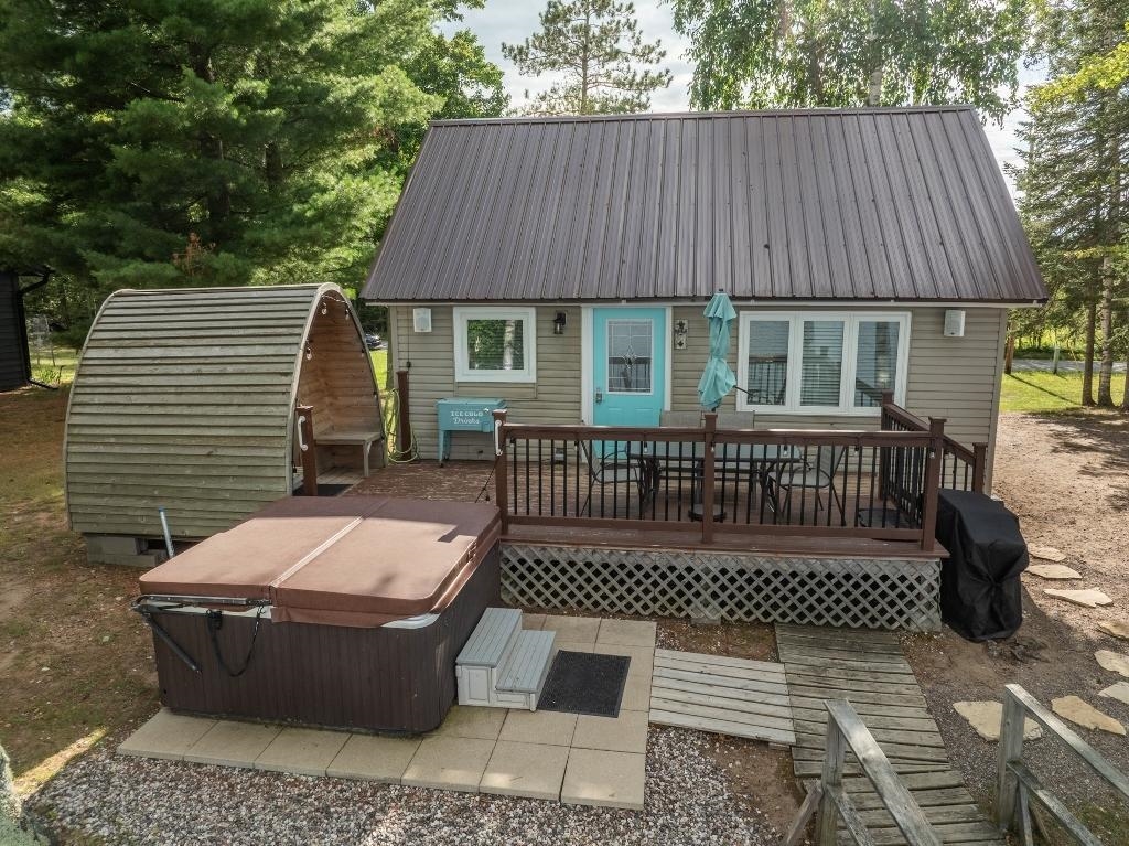 18622 SMOKEY LAKE Lane property preview photograph