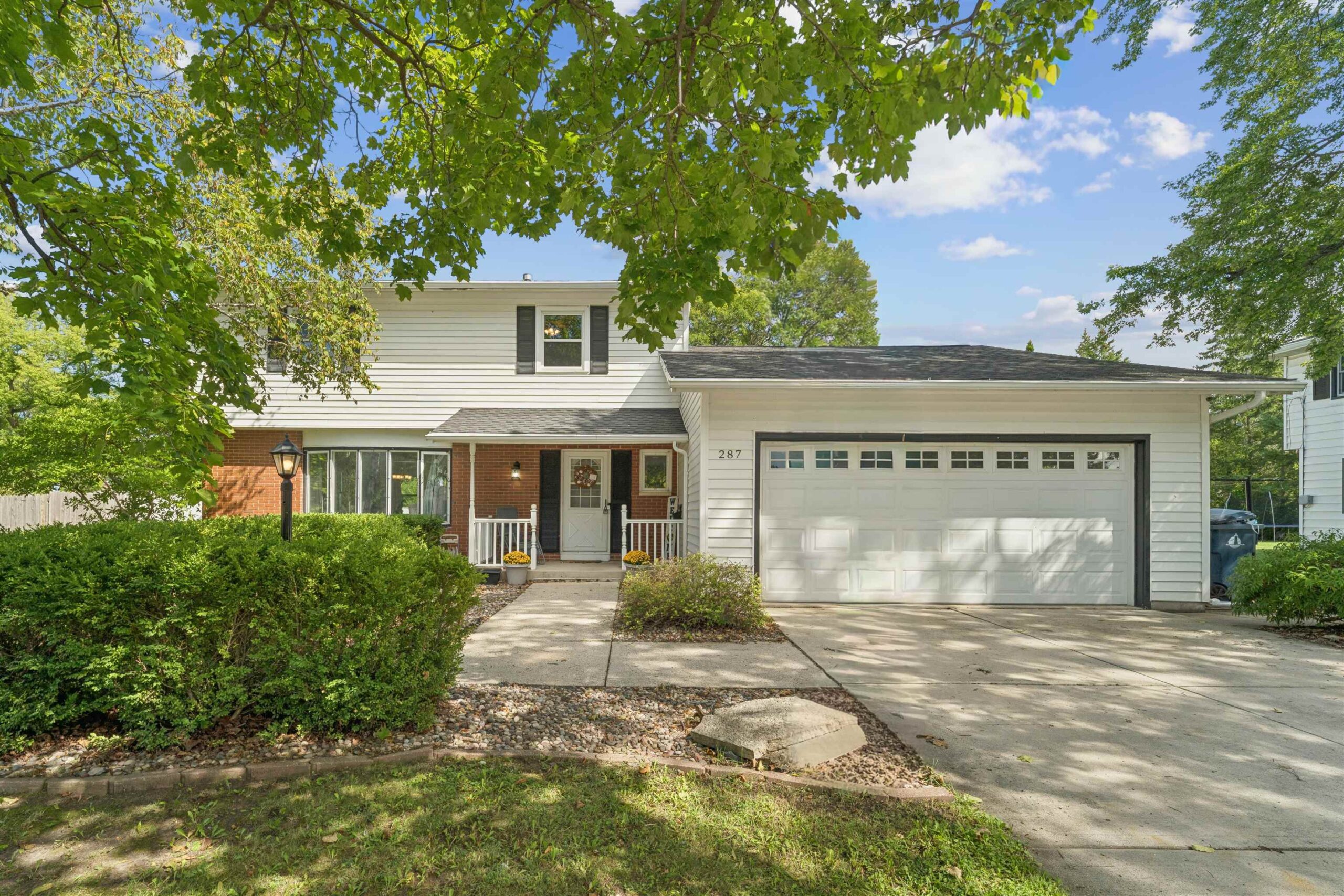 287 HILLCREST Lane property preview photograph