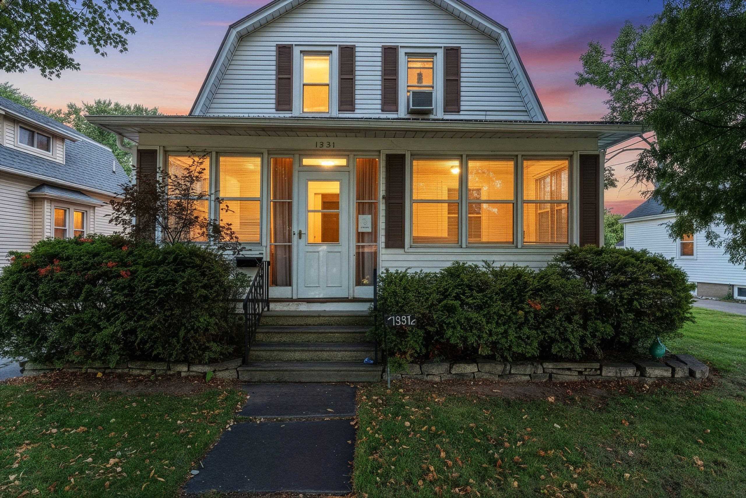 1331 PORLIER Street property preview photograph