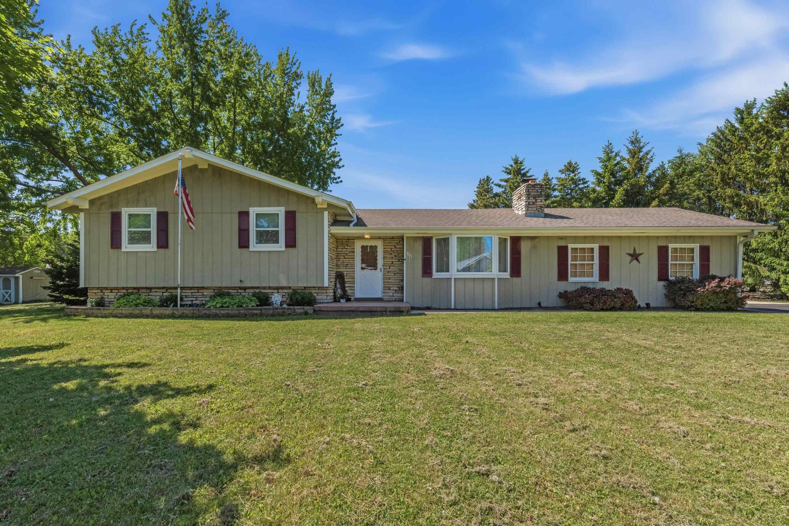 261 CONNIE Drive property preview photograph