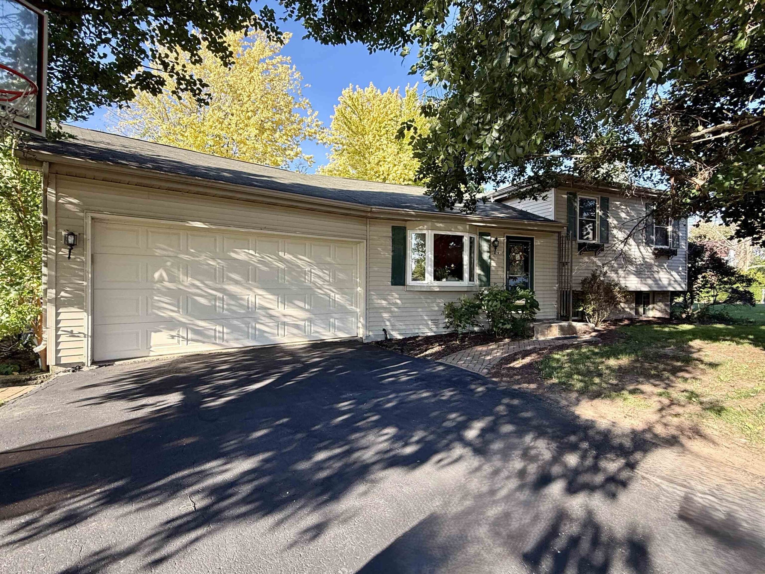3850 HARVEST Court property preview photograph