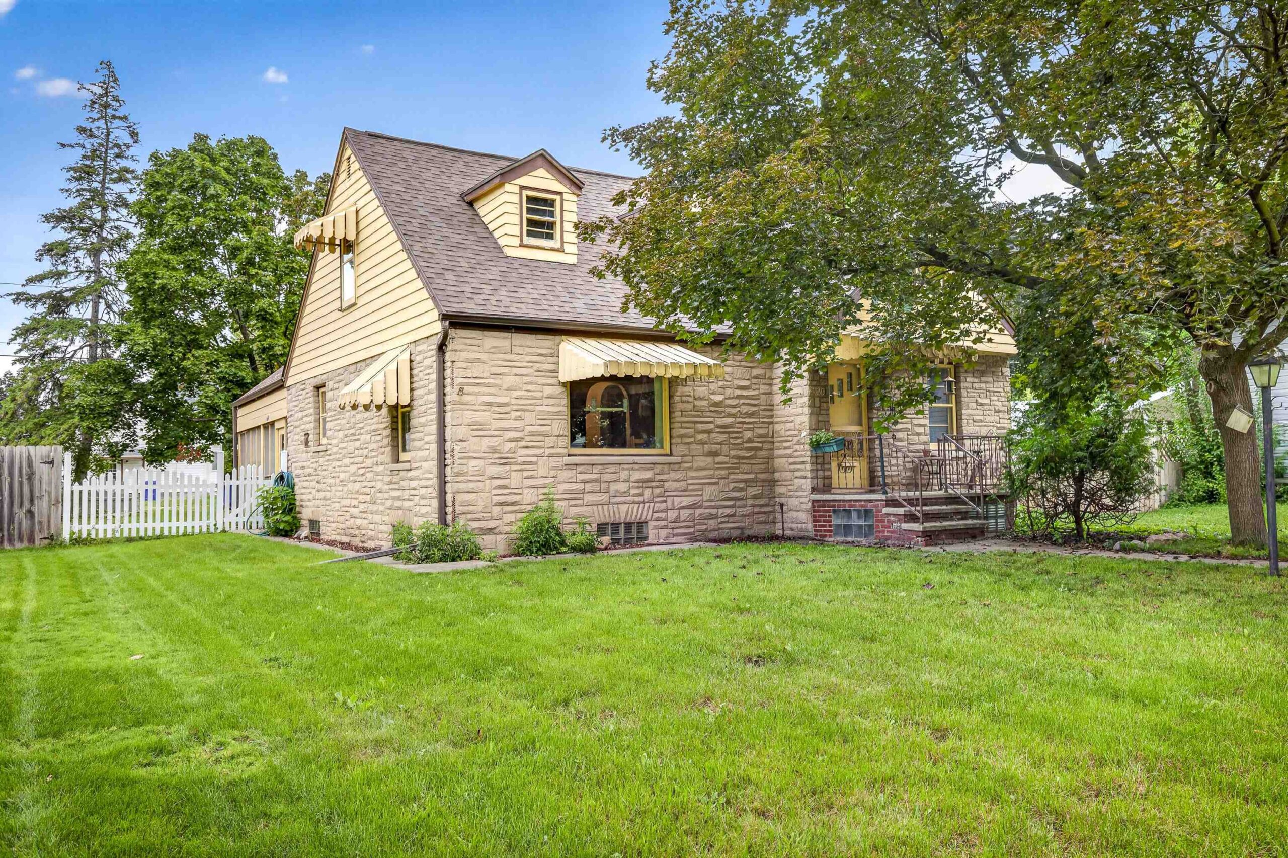 420 KLEIN Street property preview photograph