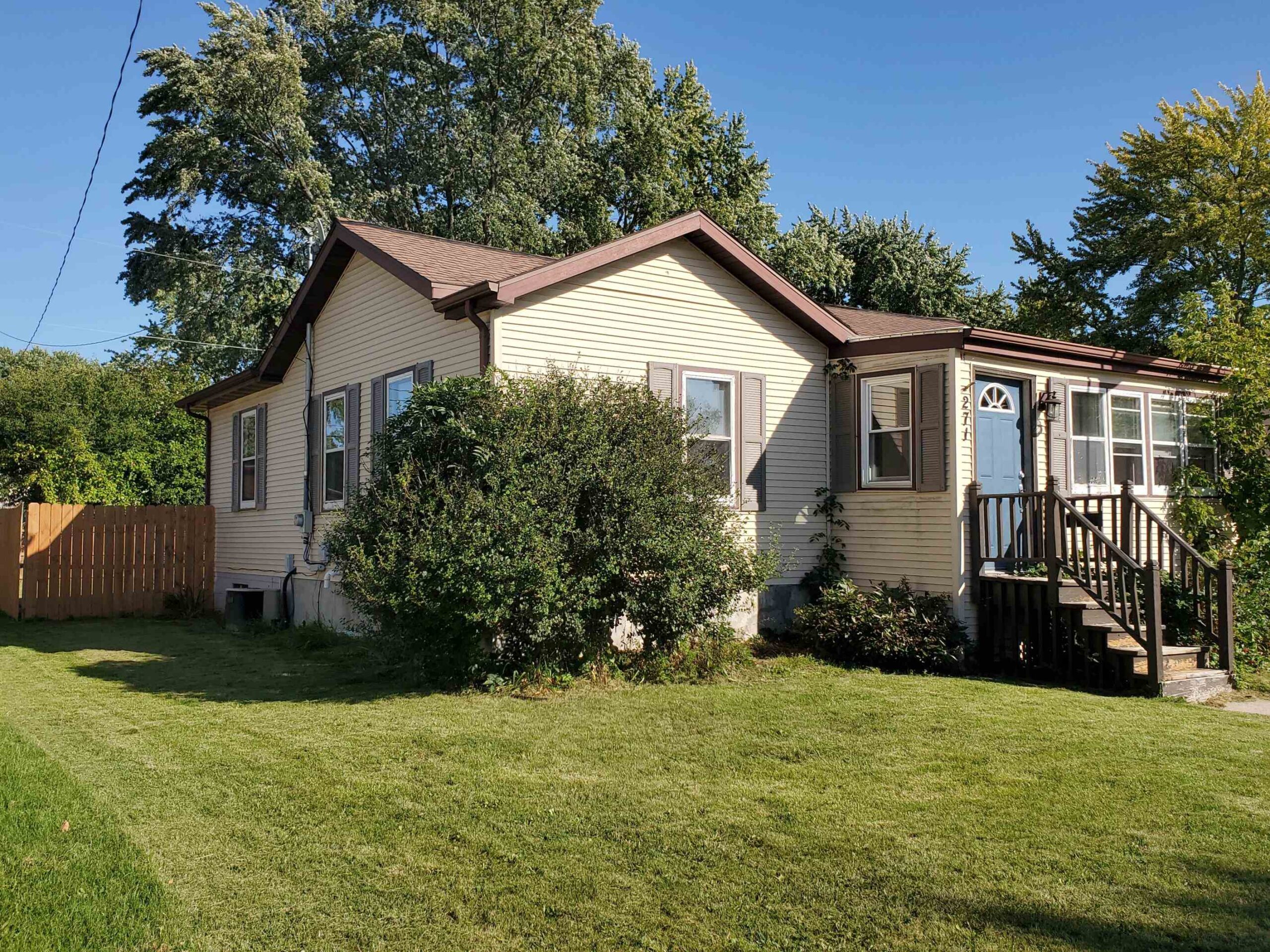271 WEIS Avenue property preview photograph