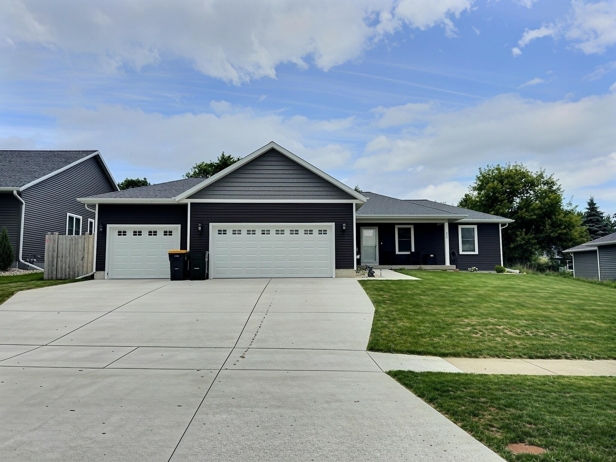 336 VILLAGE Lane property preview photograph