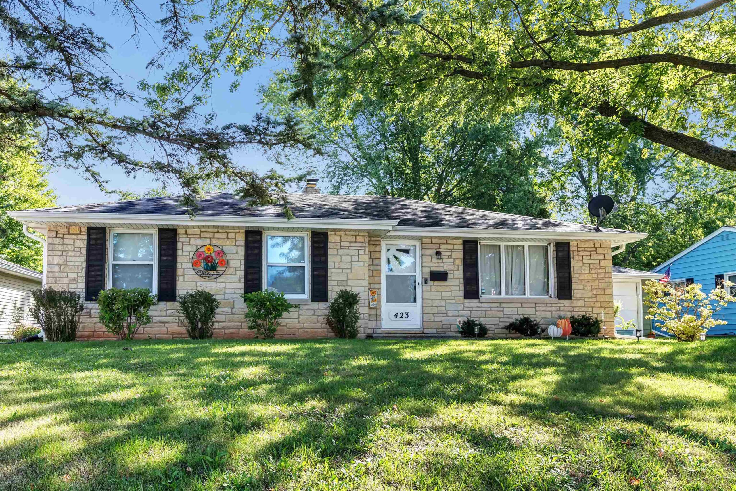 423 BADER Street property preview photograph