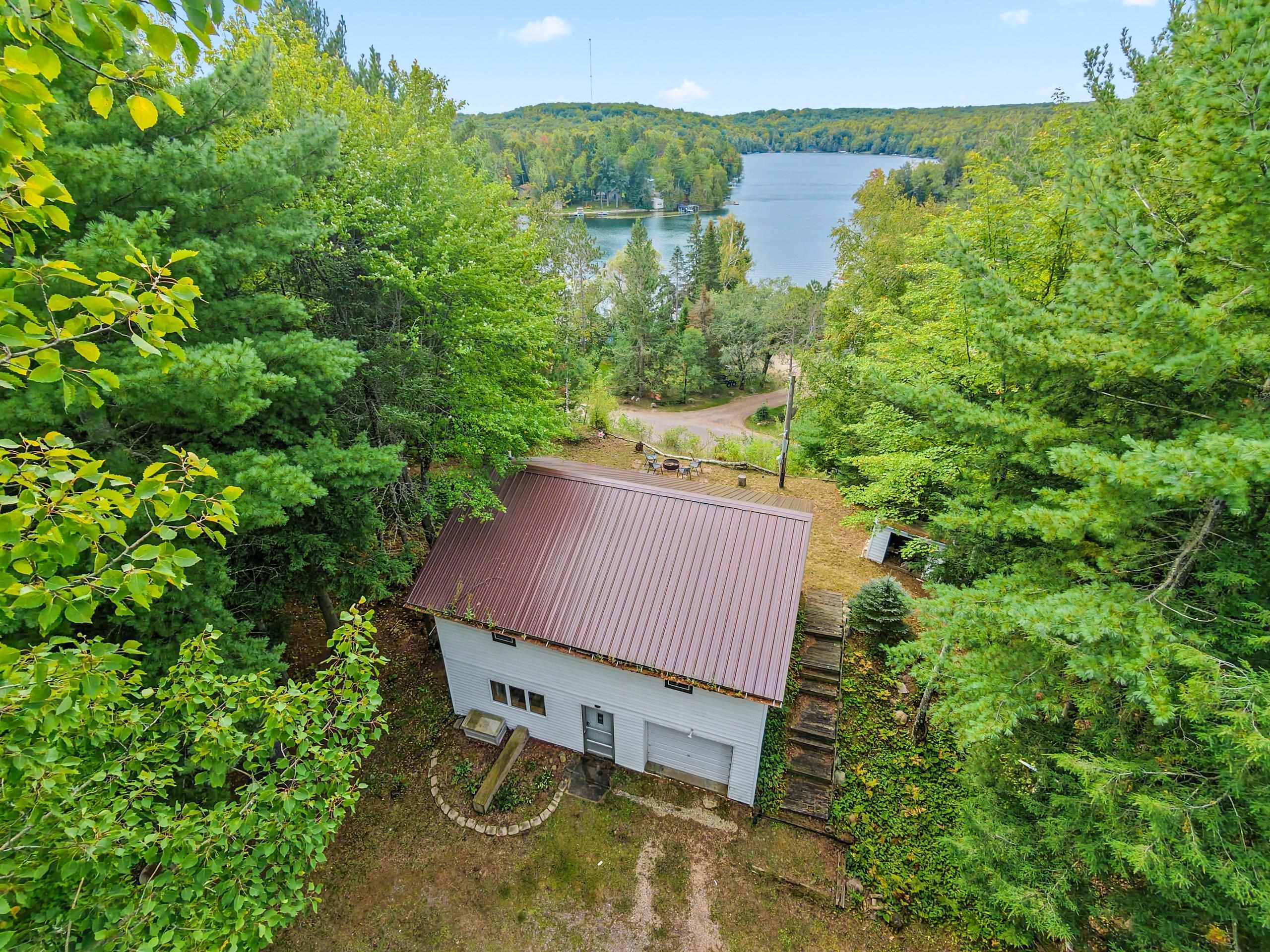 15808 E CHAIN LAKE Road property preview photograph