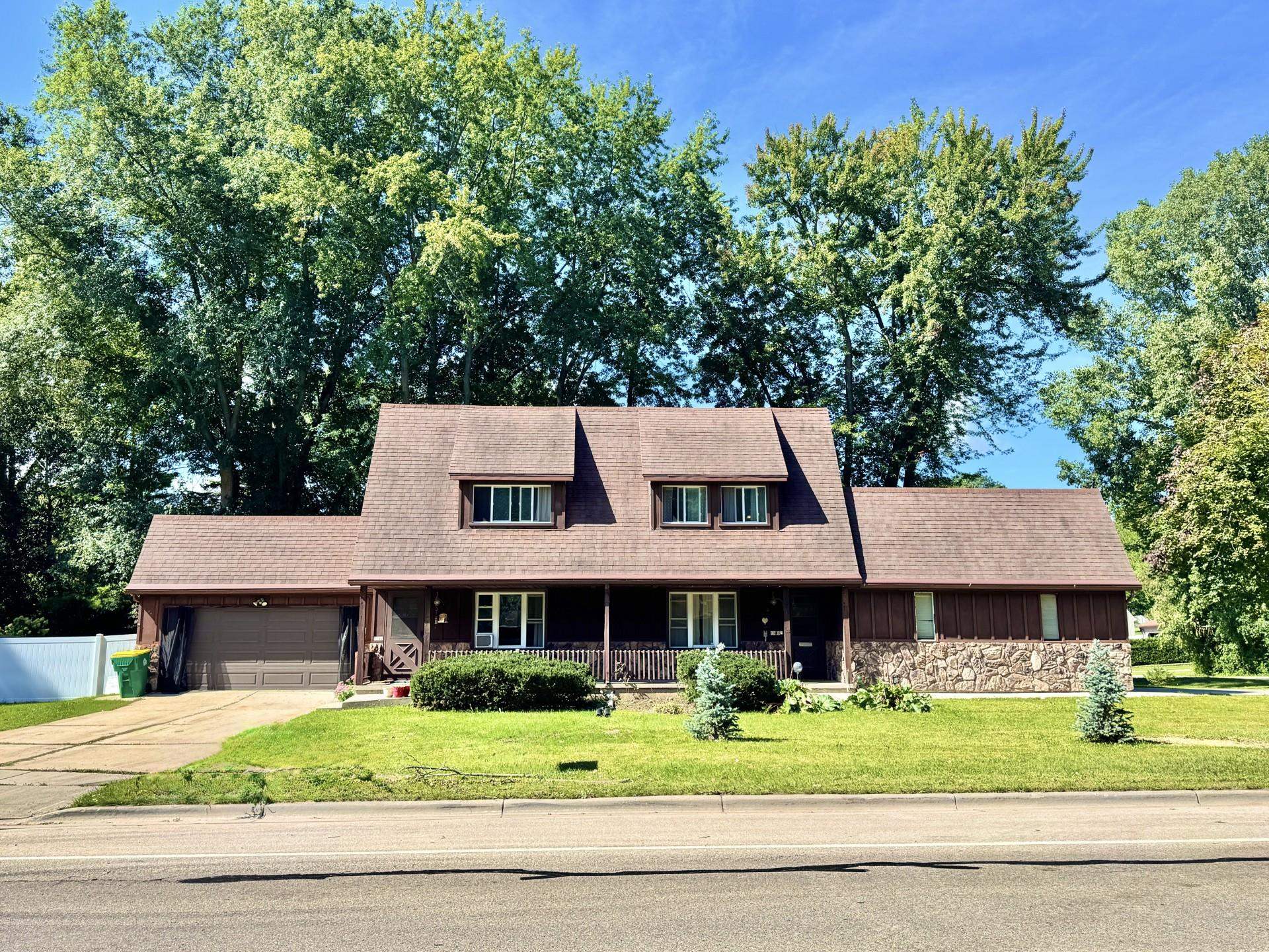 1940 WOOD Lane property preview photograph