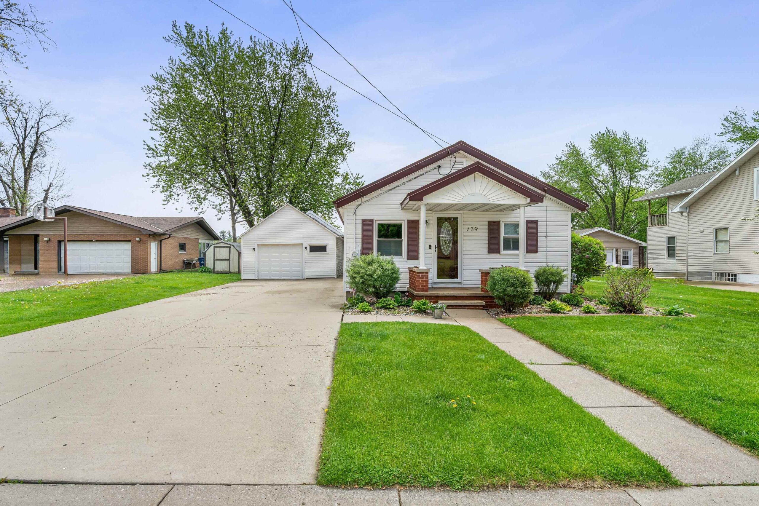 739 PARK Street property preview photograph