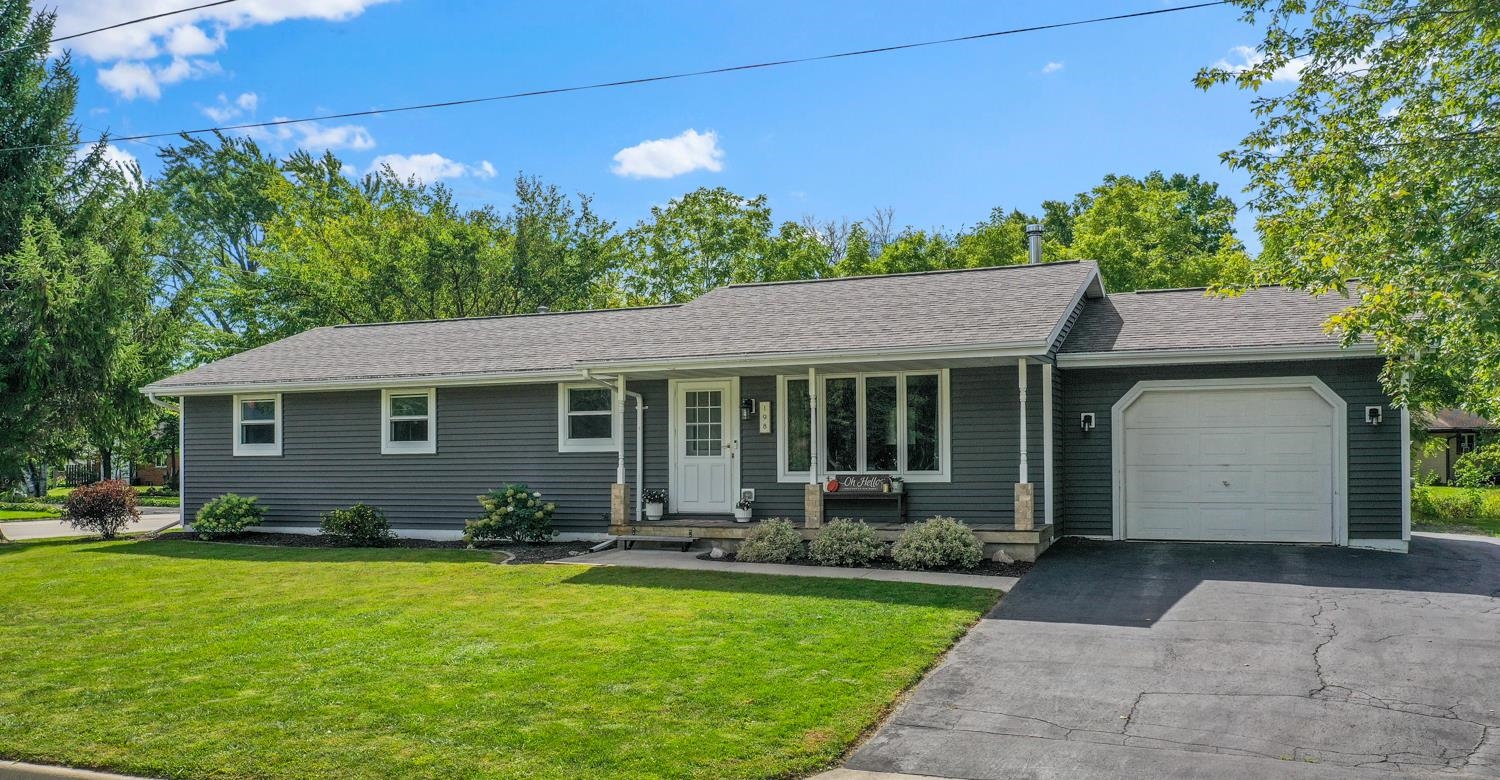 198 E GREEN BAY Street property preview photograph