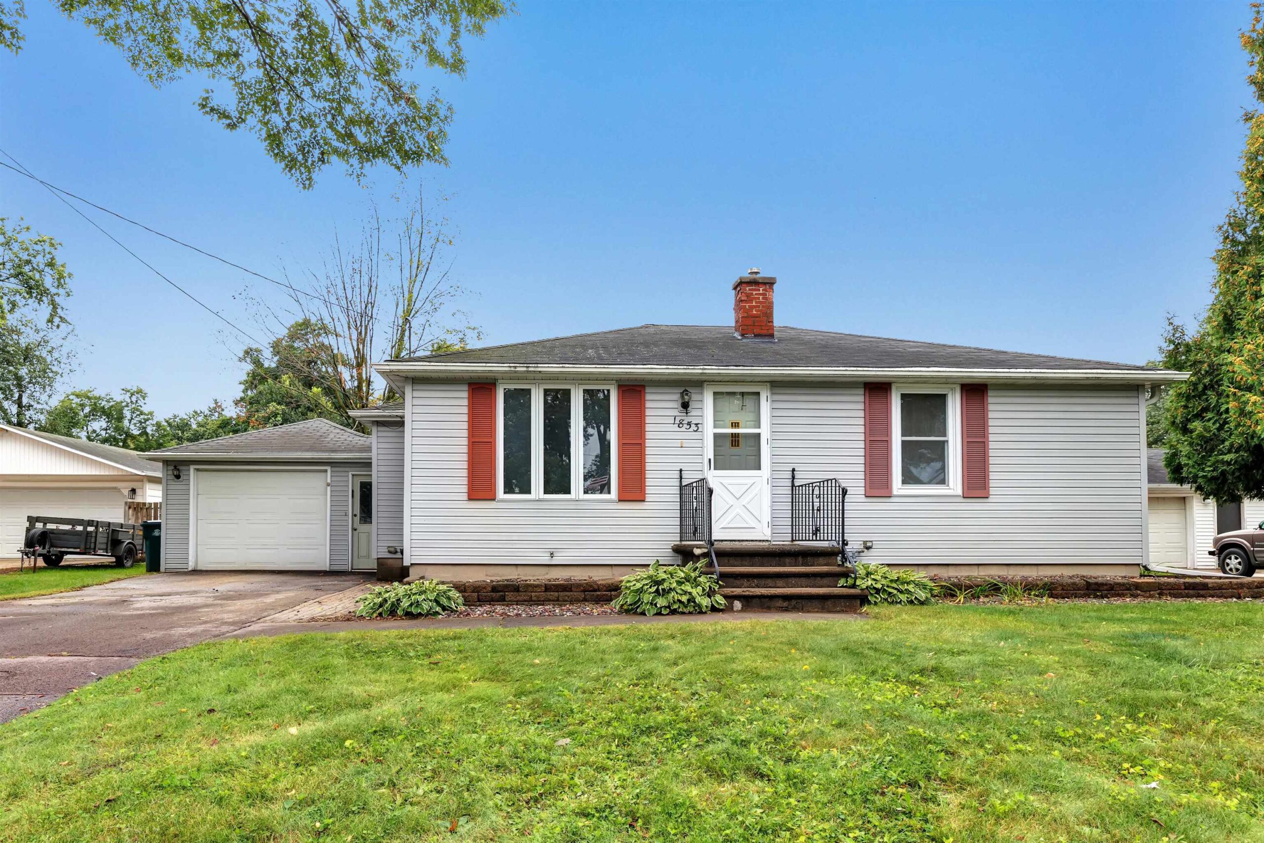 1853 GLENVIEW Avenue property preview photograph