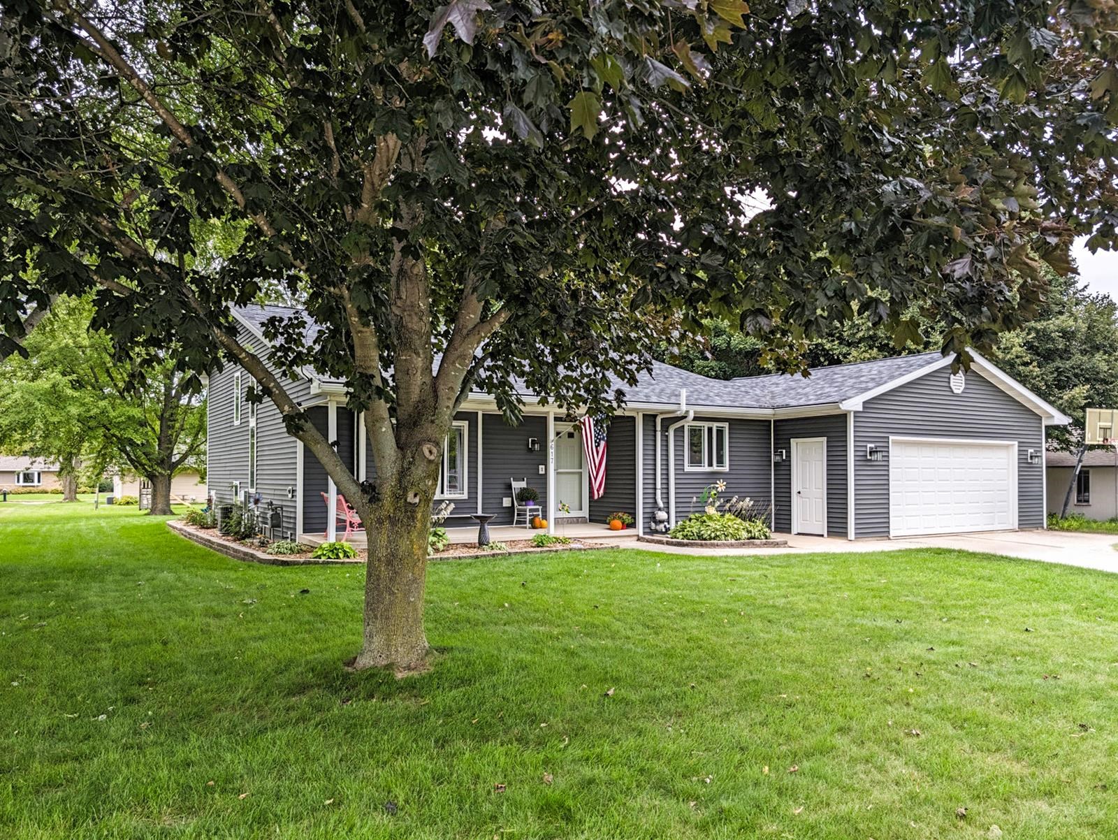 617 DONNA Street property preview photograph