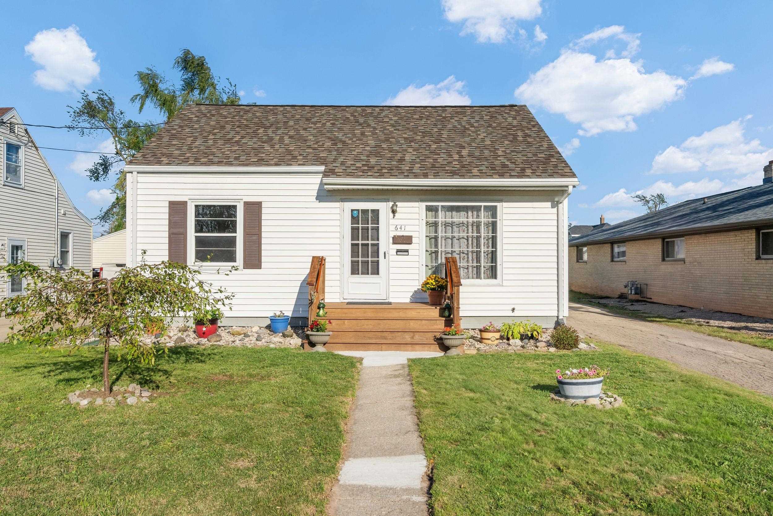 641 STATE Street property preview photograph