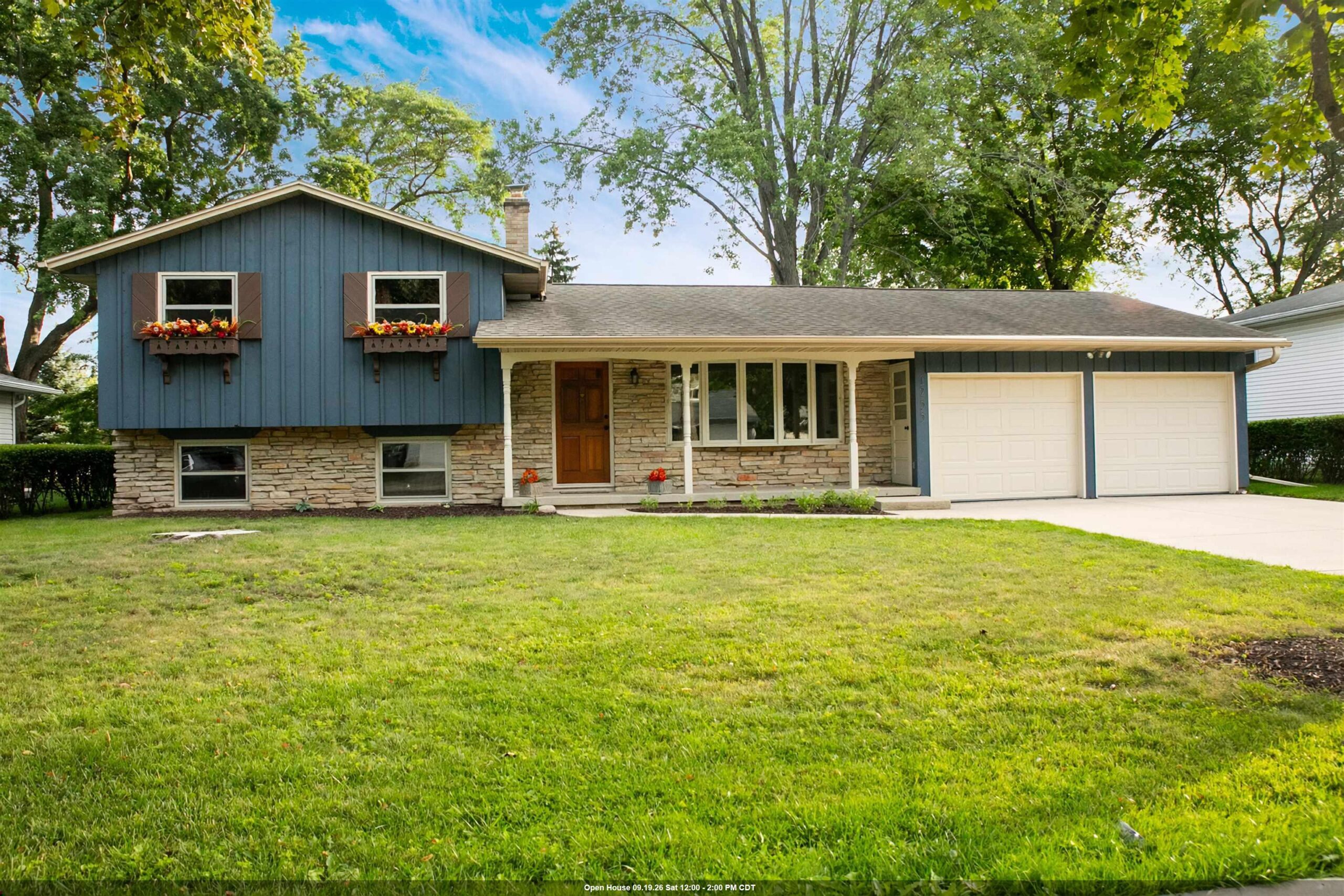 1255 APRIL Lane property preview photograph