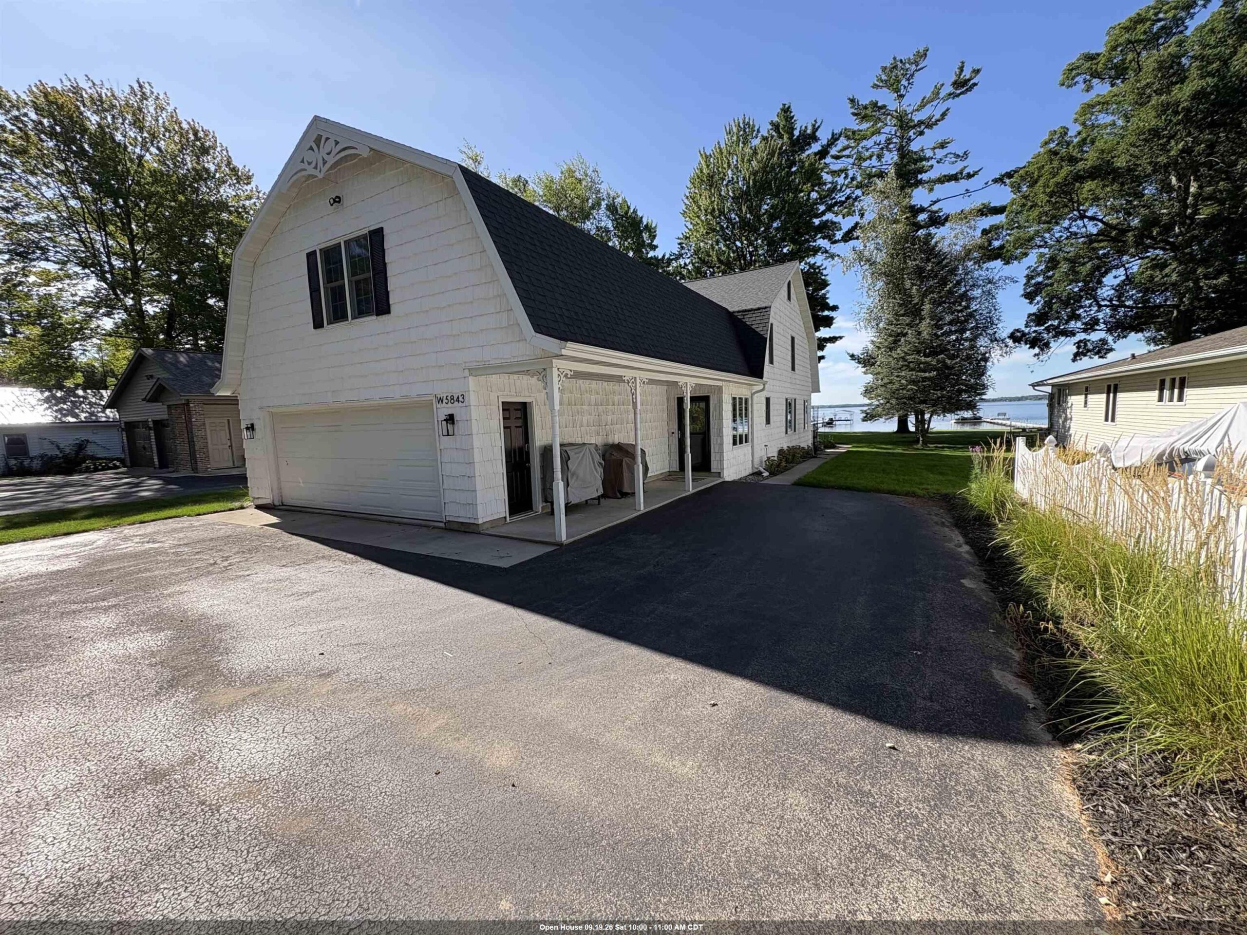 W5843 SUNSET Circle property preview photograph