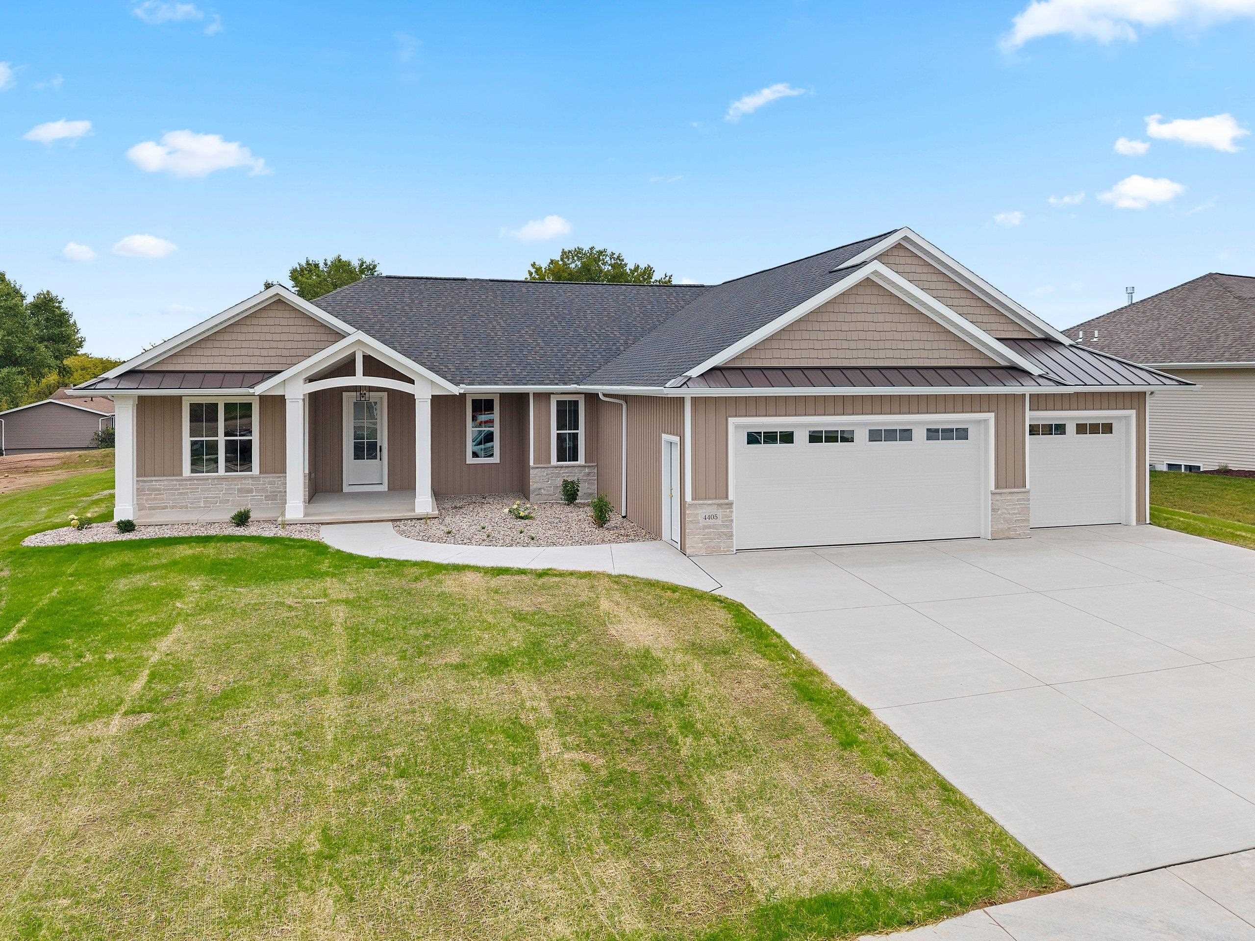 4405 NATURE Ridge property preview photograph