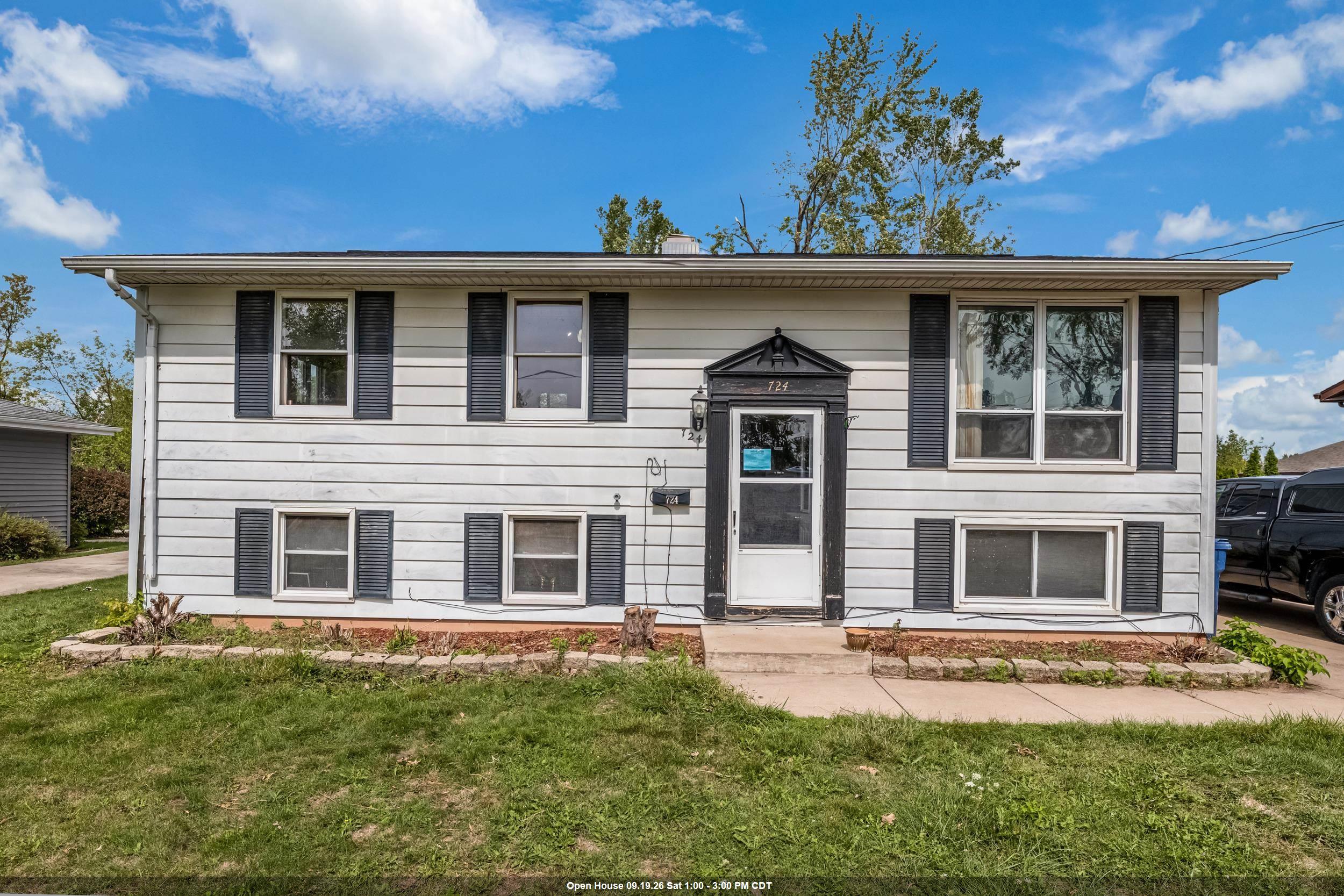 724 11TH Street property preview photograph