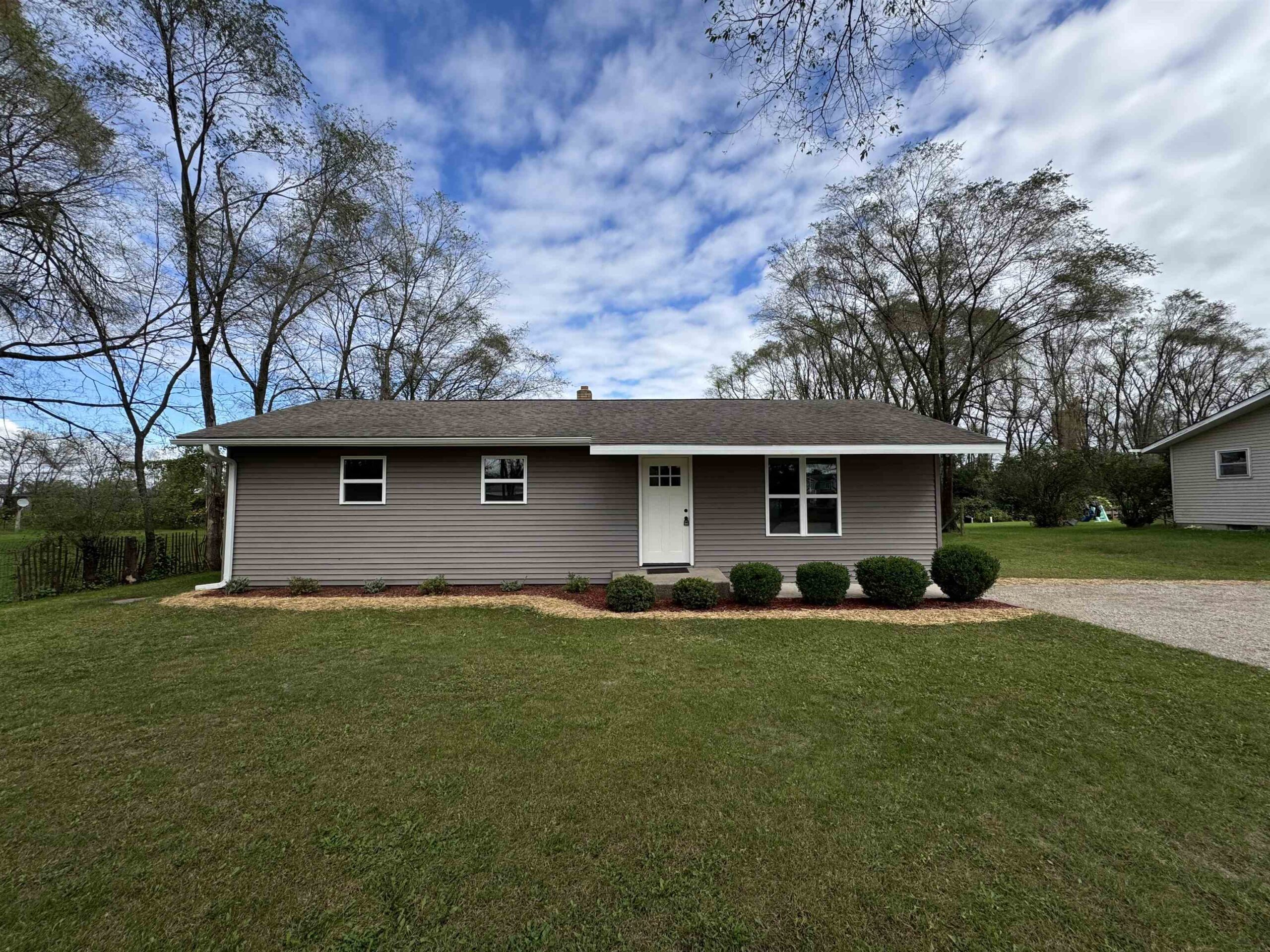 N3080 LAWSON Drive property preview photograph