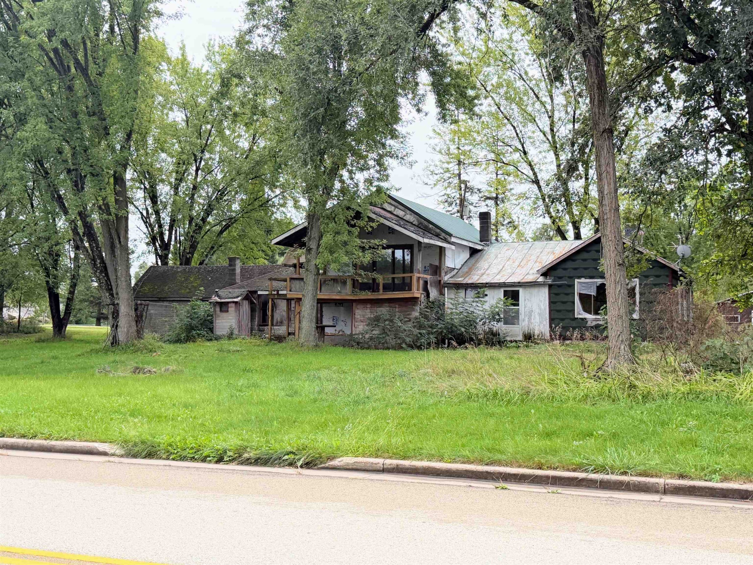 2306 LEDGE Street property preview photograph