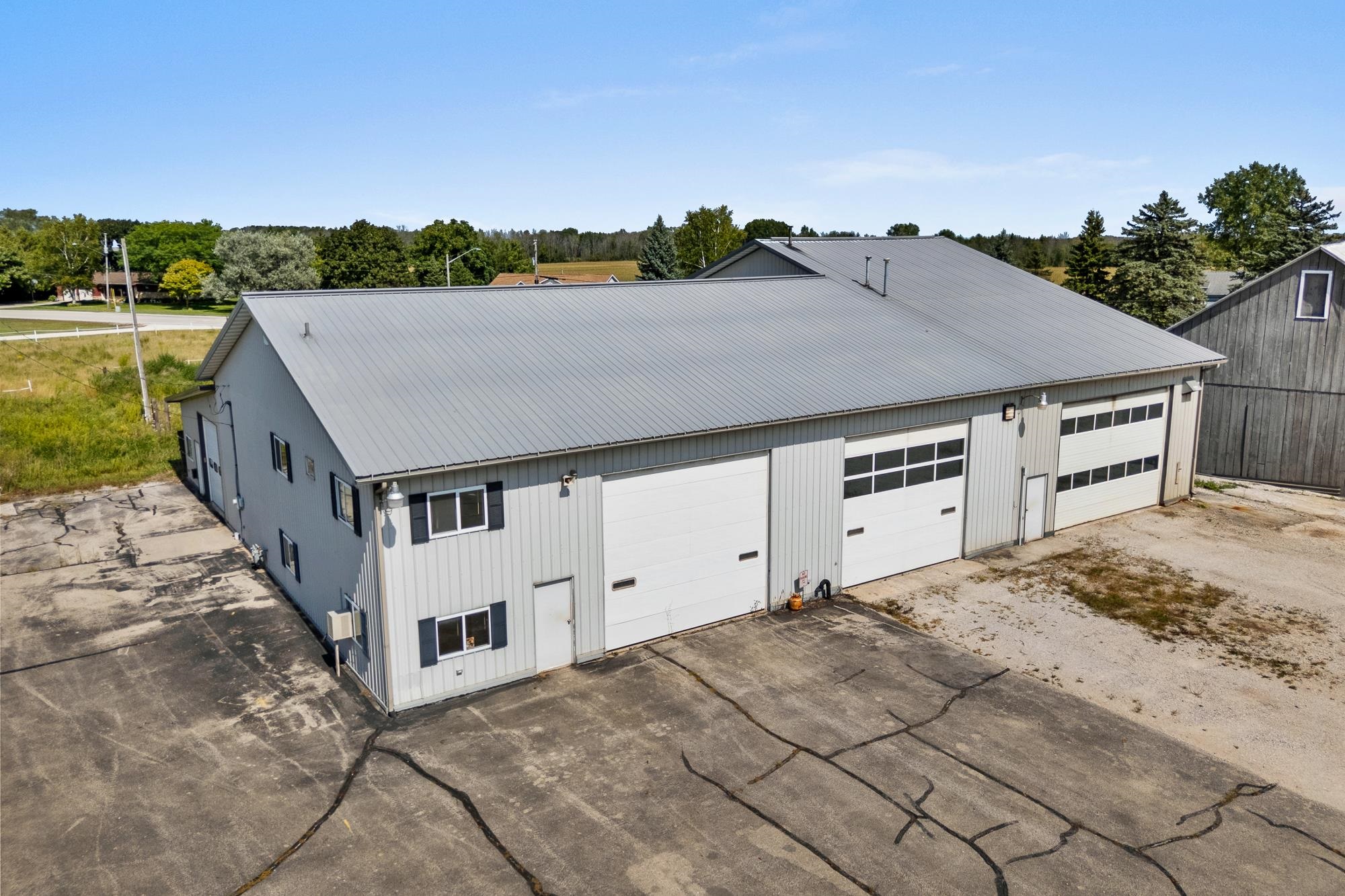 212 APPLE BLOSSOM Lane property preview photograph