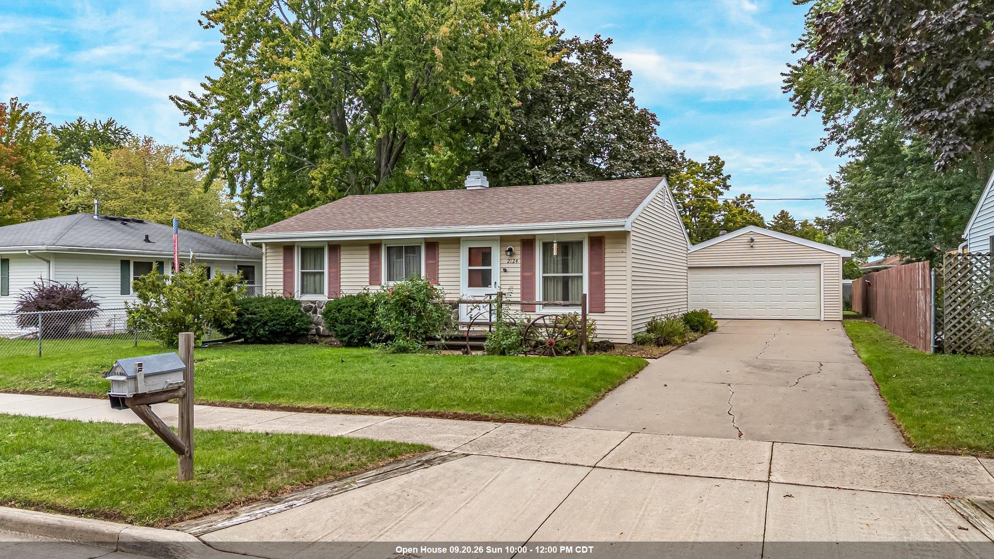 2124 S FOUNTAIN Avenue property preview photograph