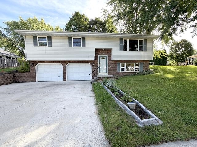 476 HIAWATHA Drive property preview photograph