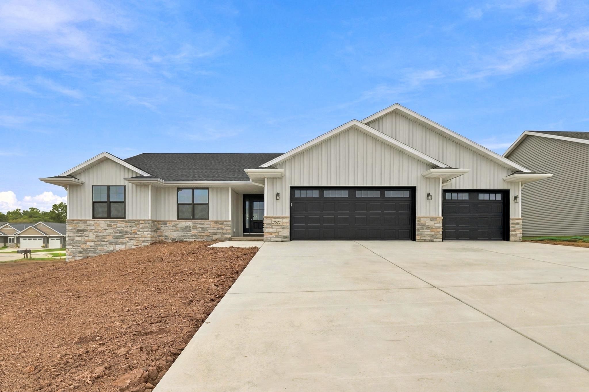 3577 BLACK SHEEP Way property preview photograph