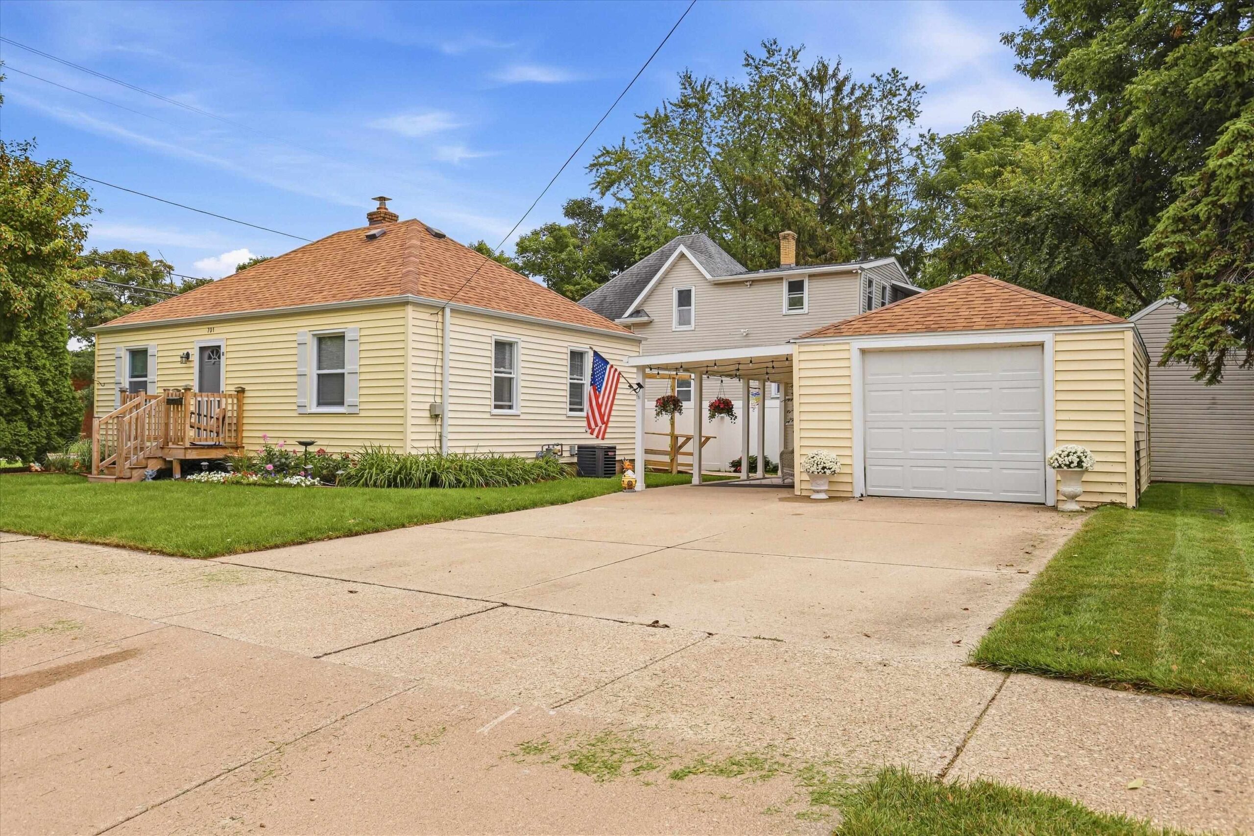731 E ROOSEVELT Street property preview photograph