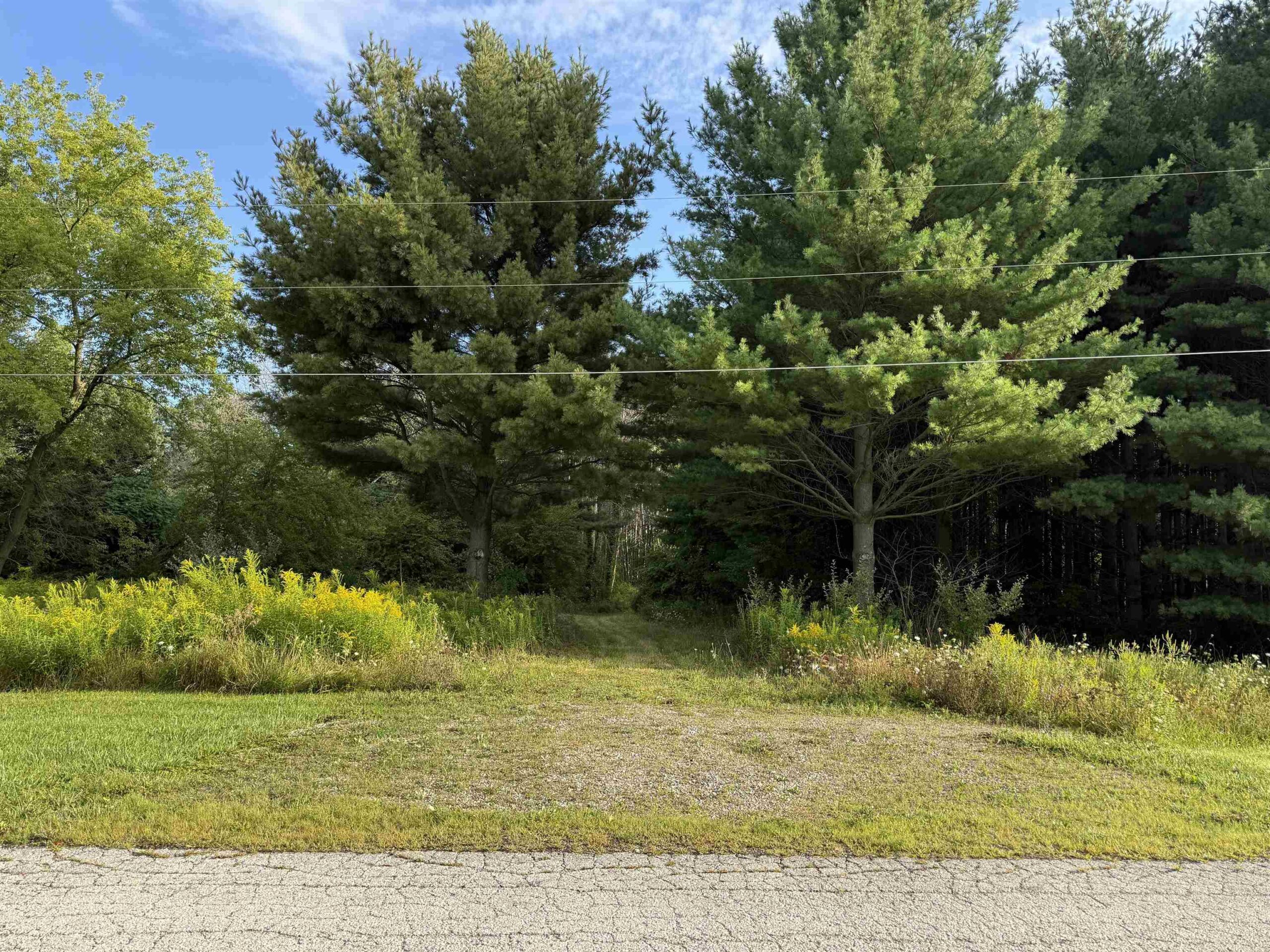 444 OAKRIDGE Drive property preview photograph