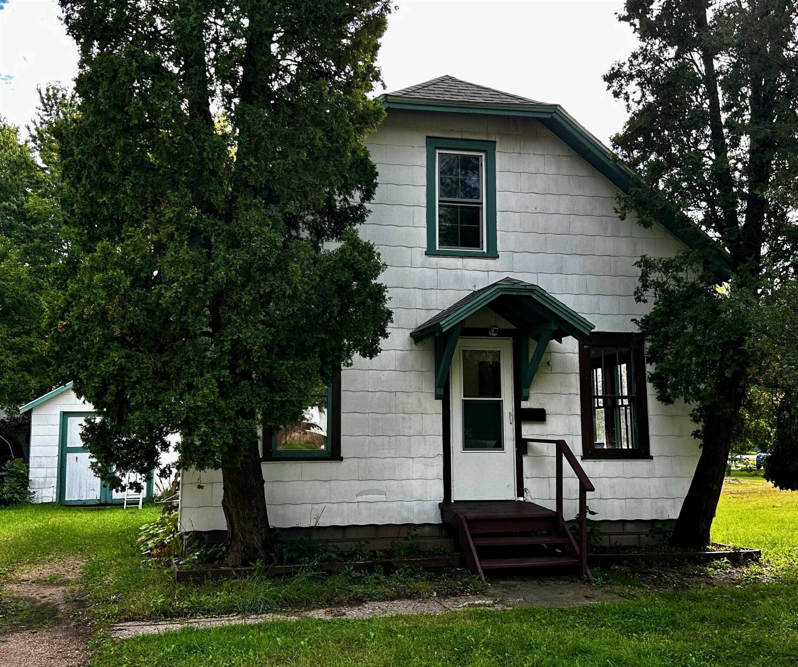 809 9TH Street property preview photograph