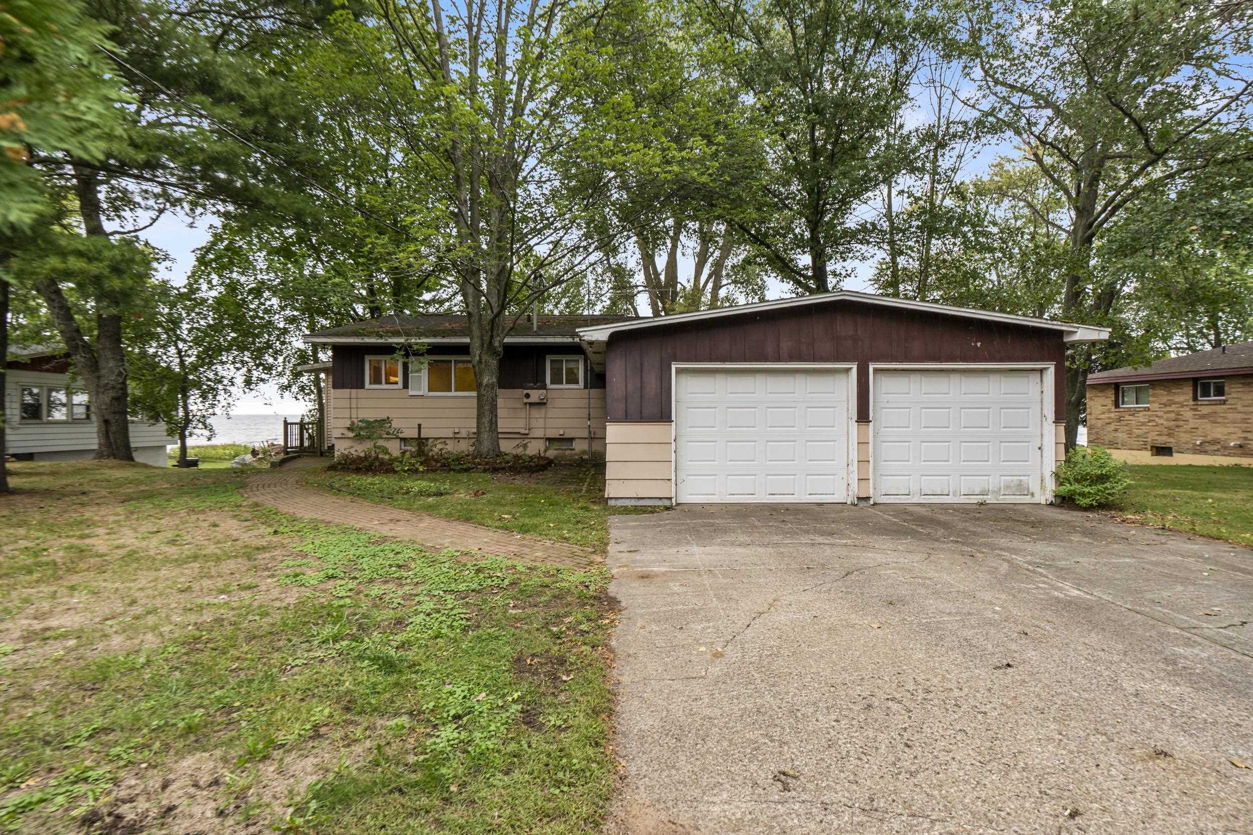 N2564 SHORE Drive property preview photograph