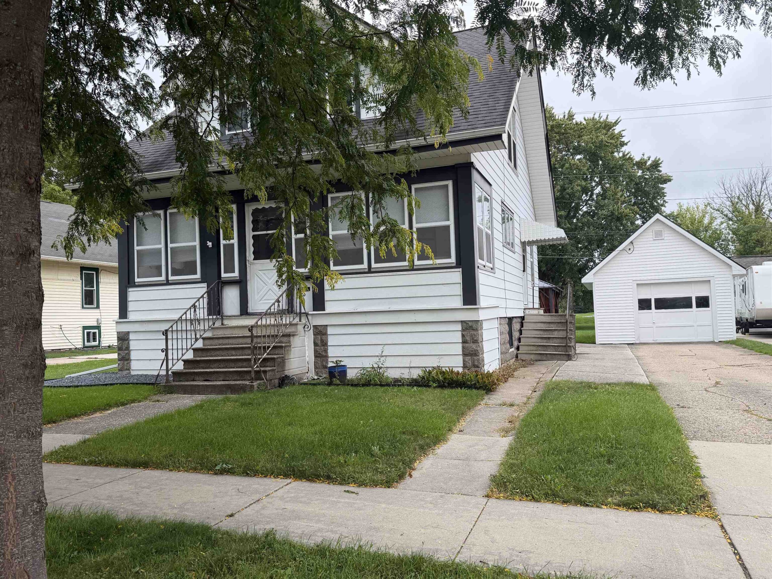 46 15TH Street property preview photograph